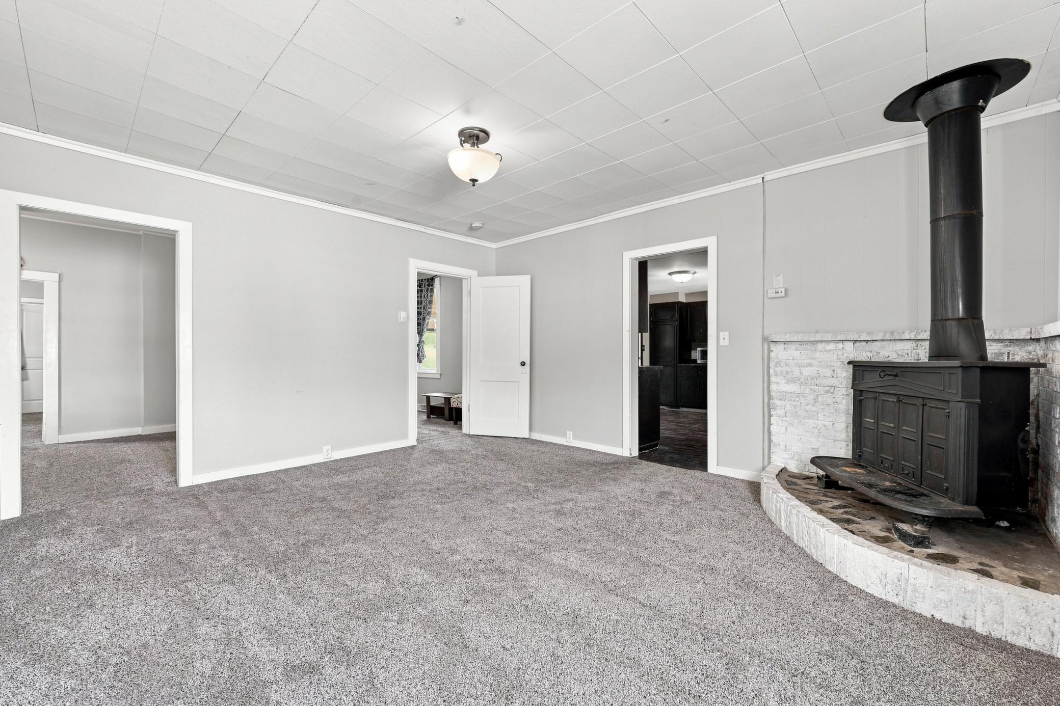 802 Hobart Street Property Photo 11