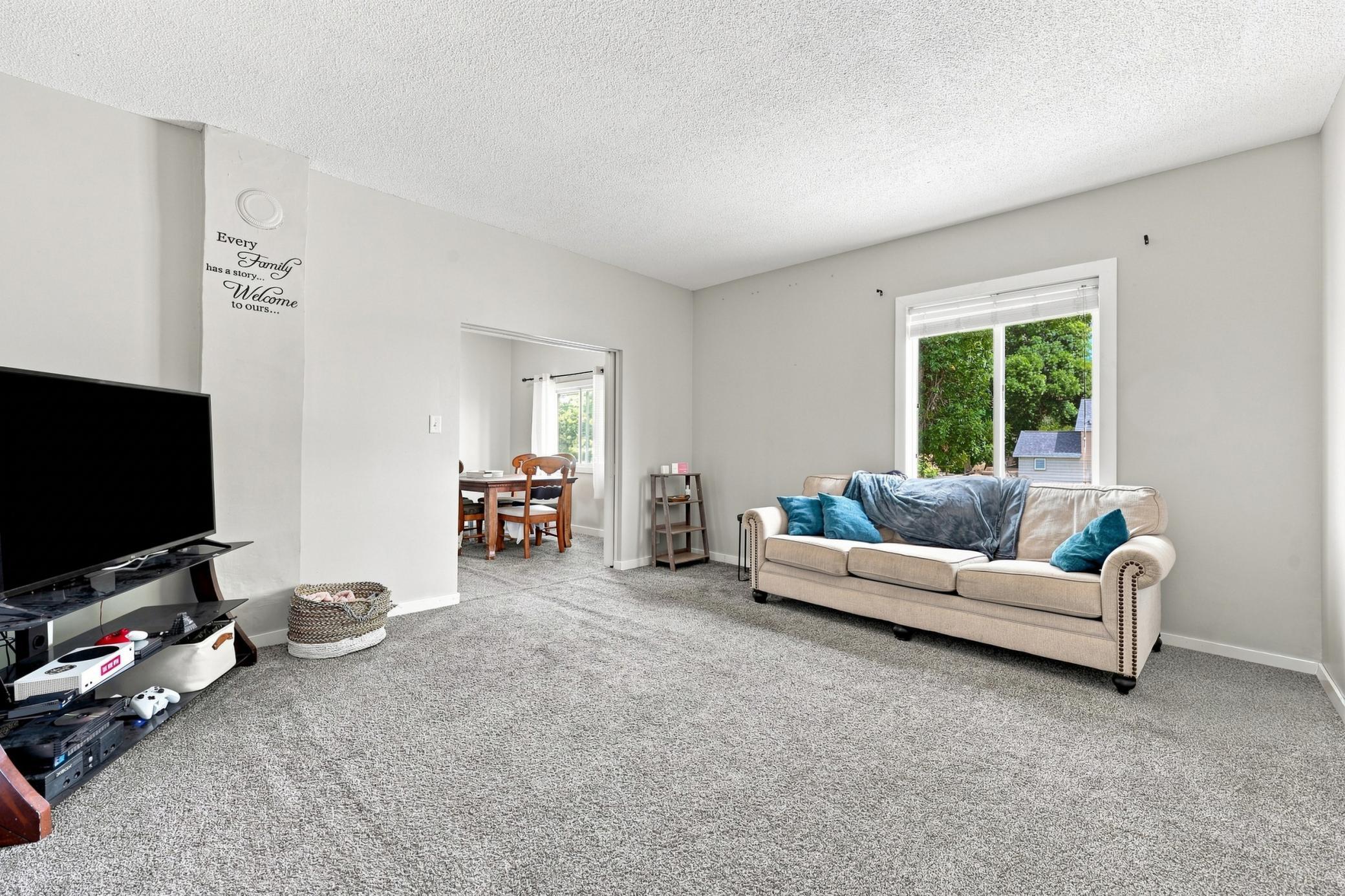 802 Hobart Street Property Photo 15