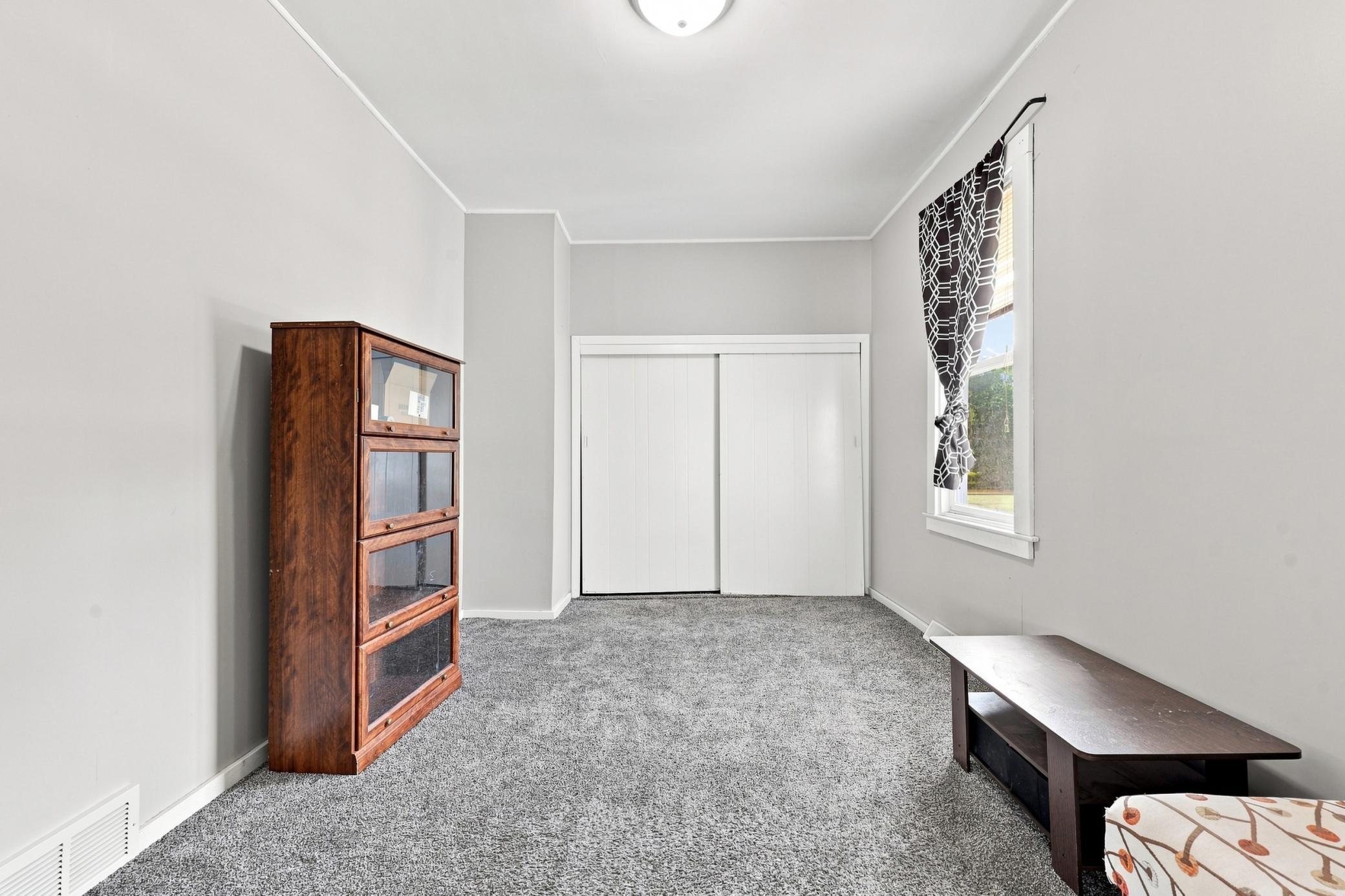 802 Hobart Street Property Photo 17