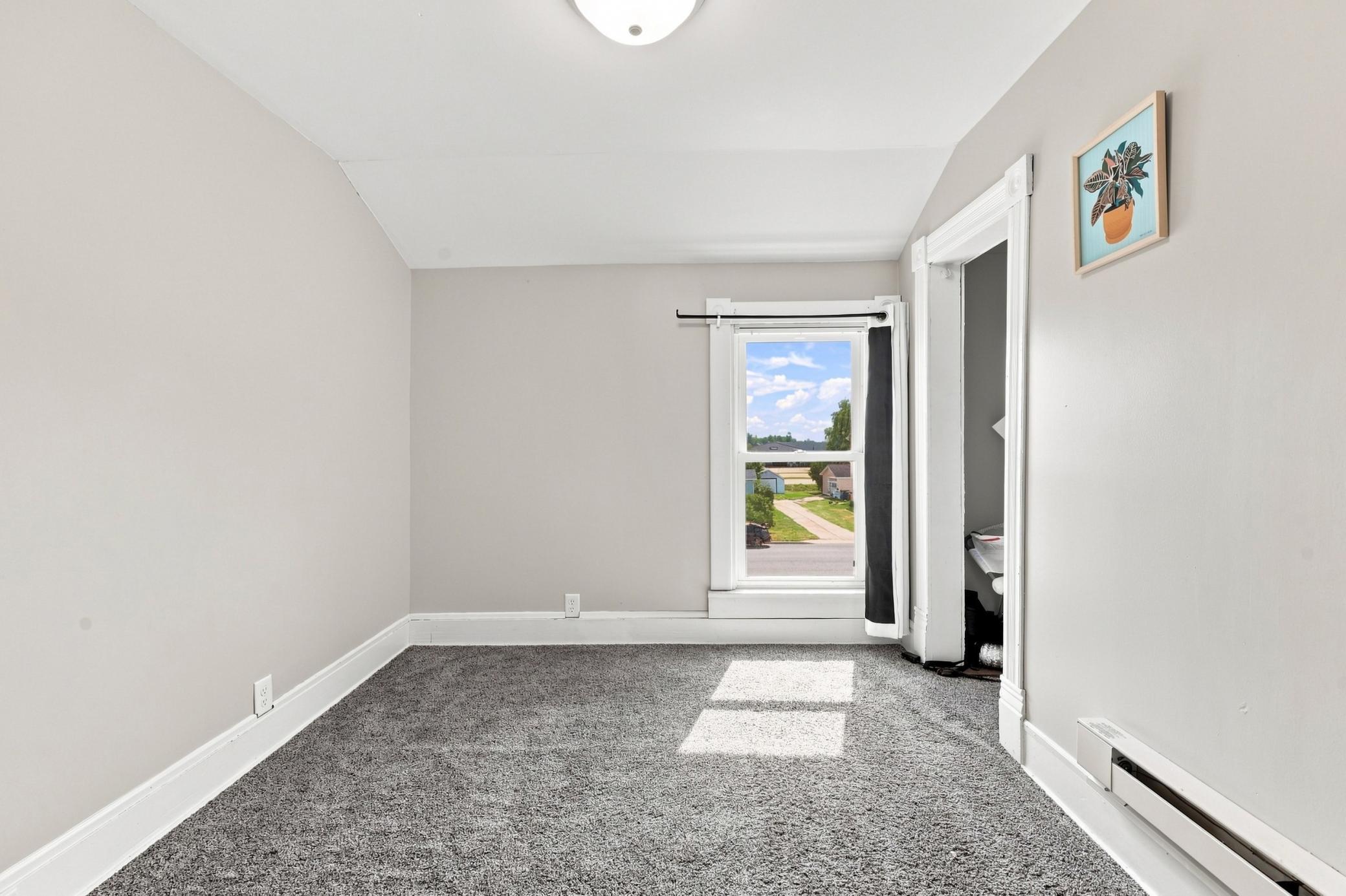 802 Hobart Street Property Photo 21