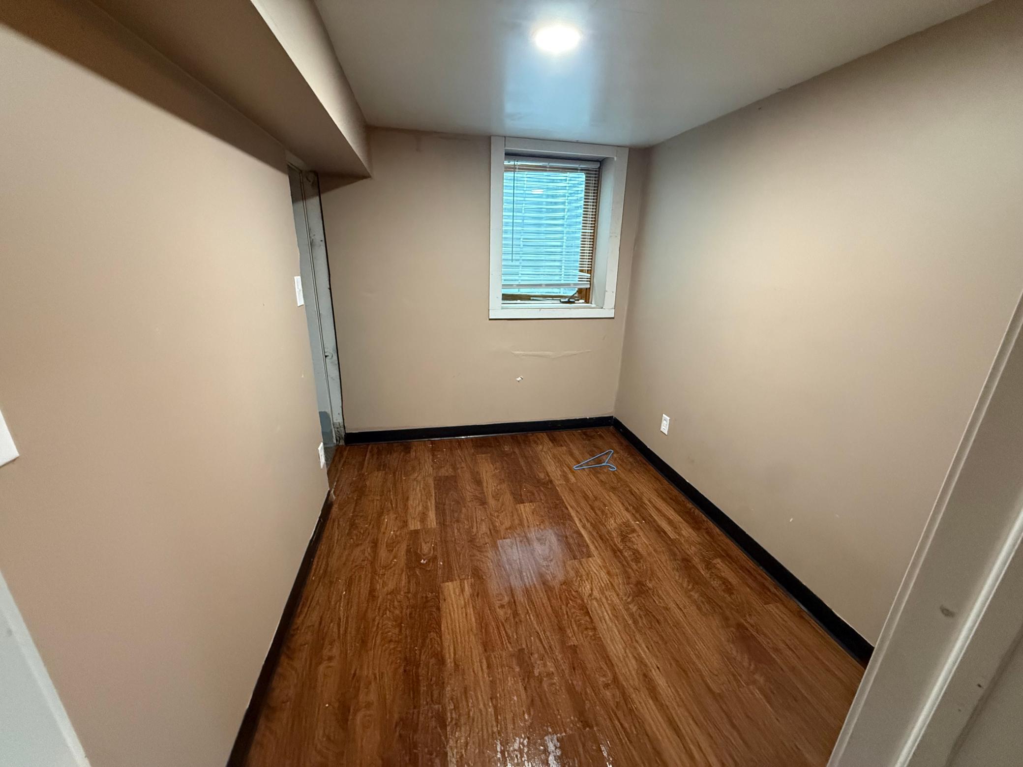 1210 Knox Avenue N Property Photo 11