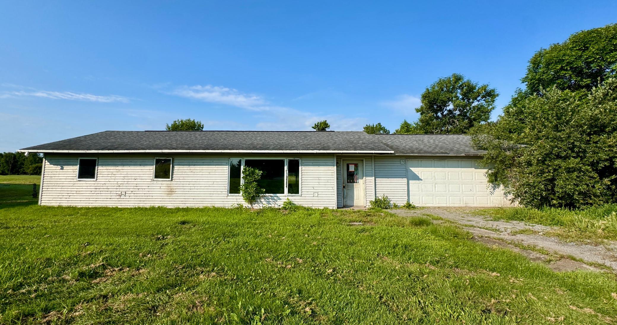 233 Oak Road Property Photo 1