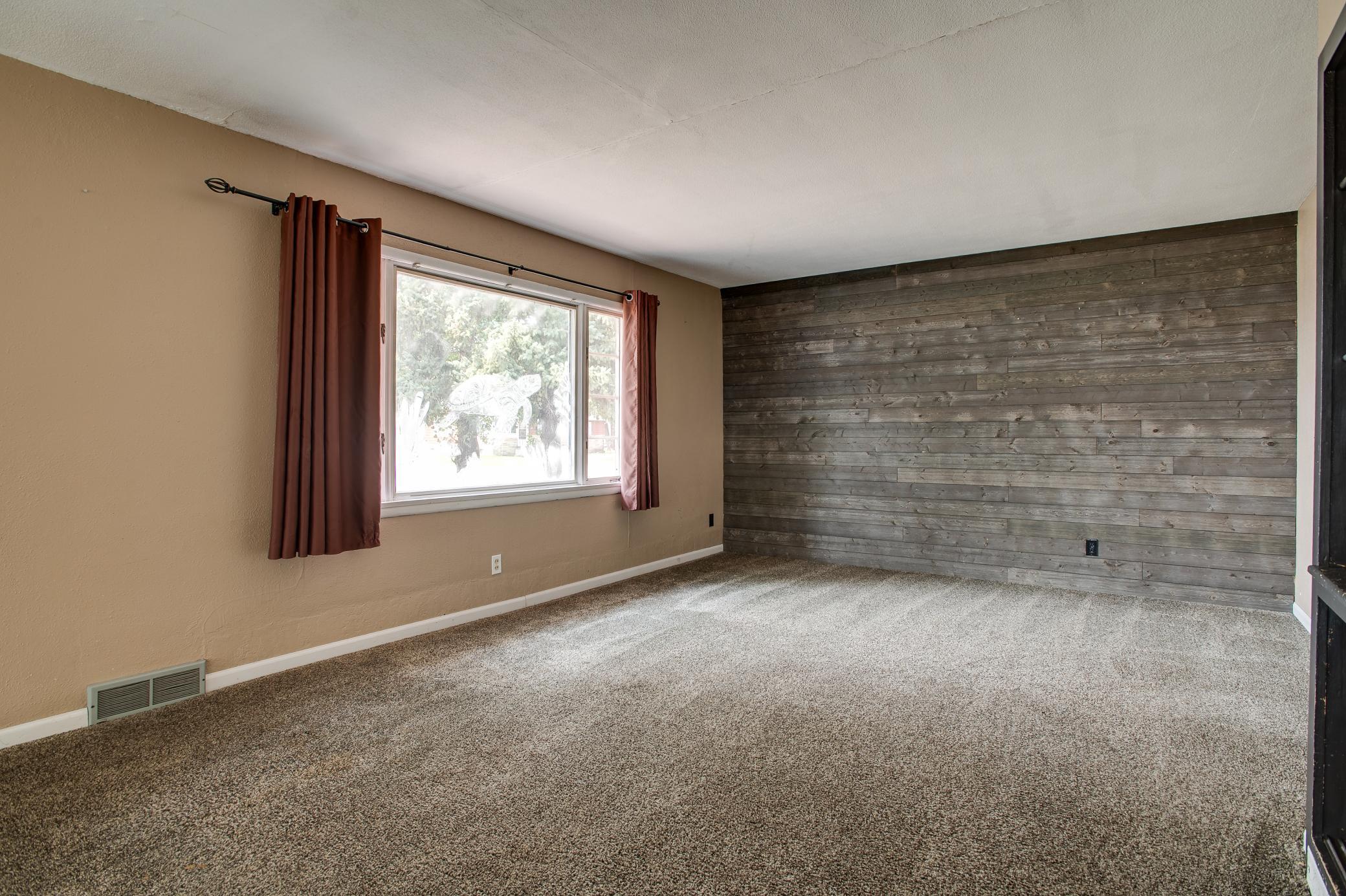 260 Main Street Property Photo 13