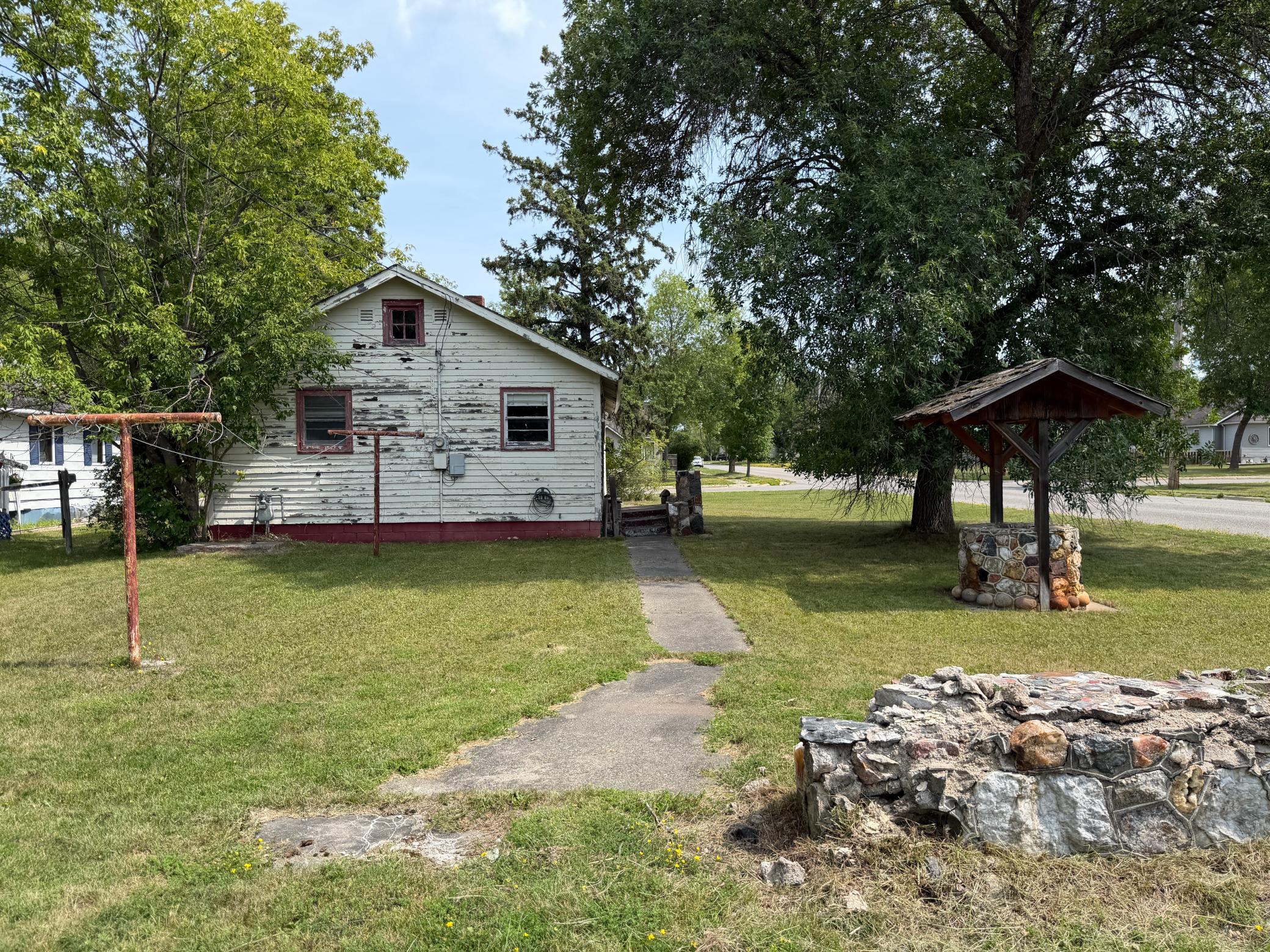 1222 Main Avenue Property Photo 5