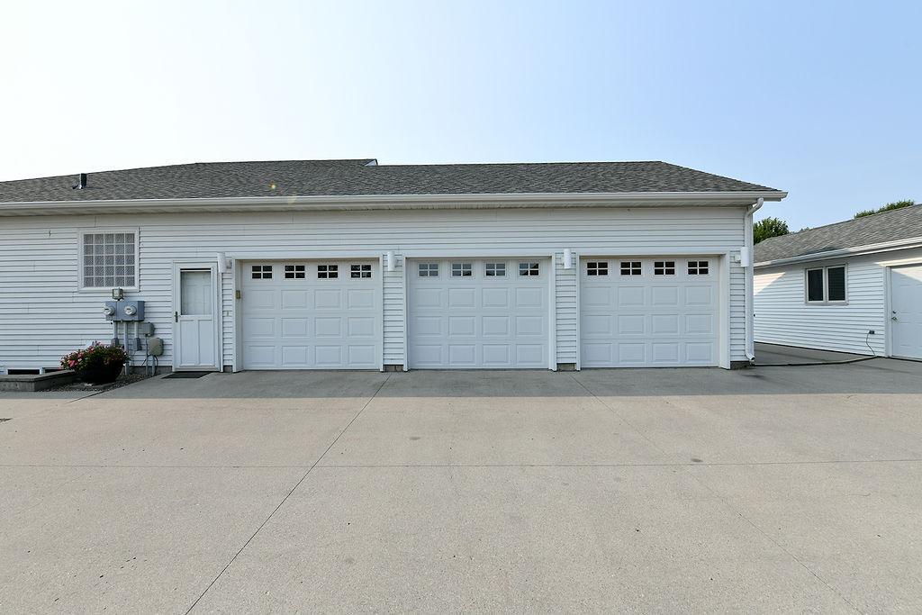 520 2nd Avenue S Property Photo 6