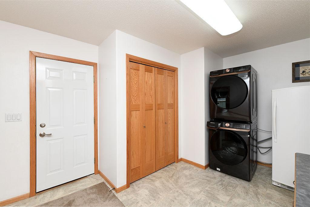 520 2nd Avenue S Property Photo 34