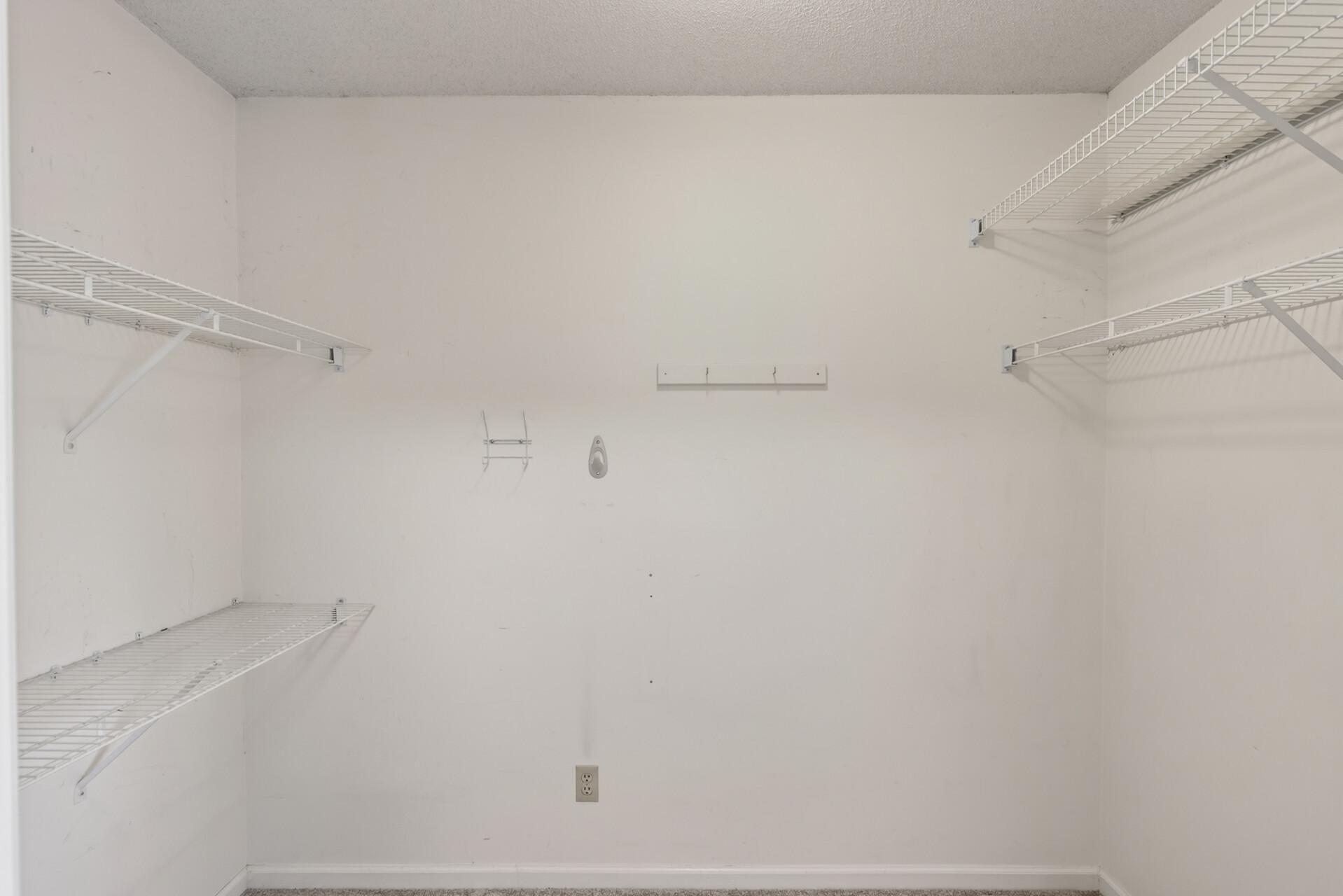 1796 Beechwood Avenue Property Photo 22