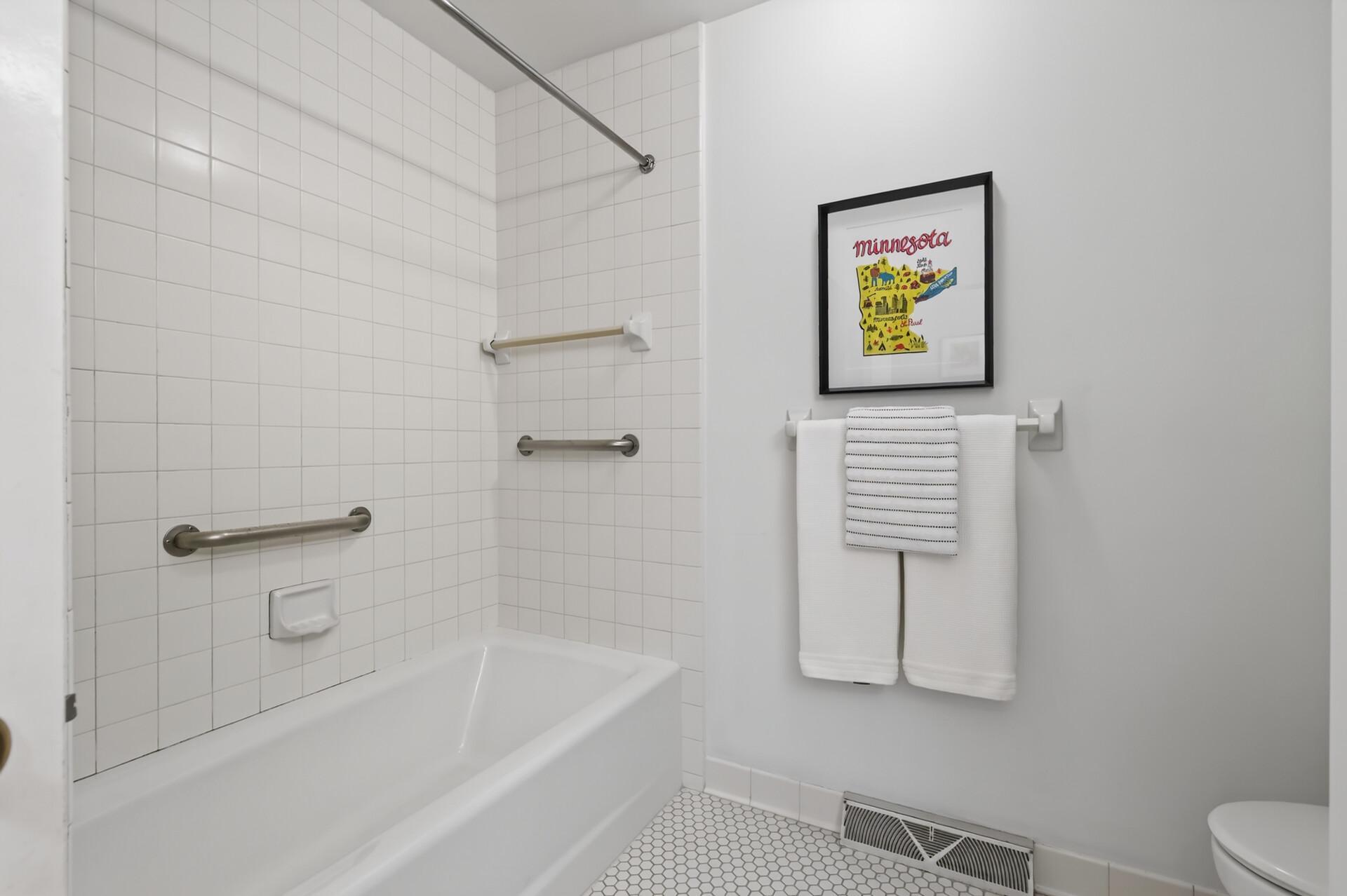 1796 Beechwood Avenue Property Photo 23