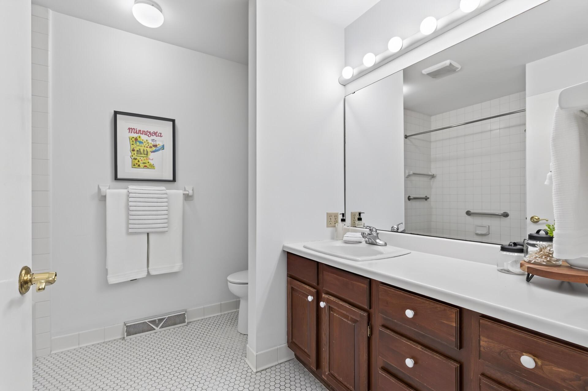 1796 Beechwood Avenue Property Photo 29