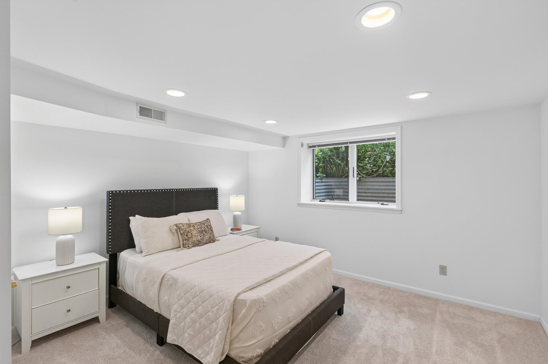 1796 Beechwood Avenue Property Photo 35