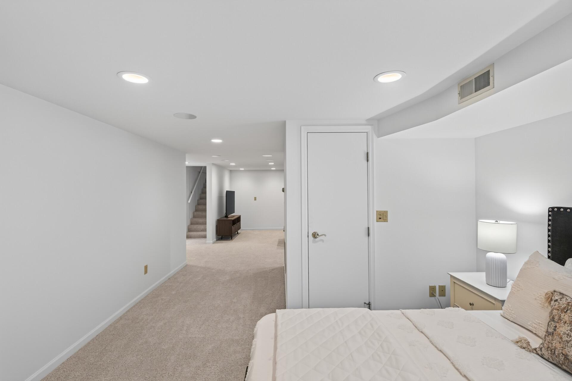 1796 Beechwood Avenue Property Photo 36