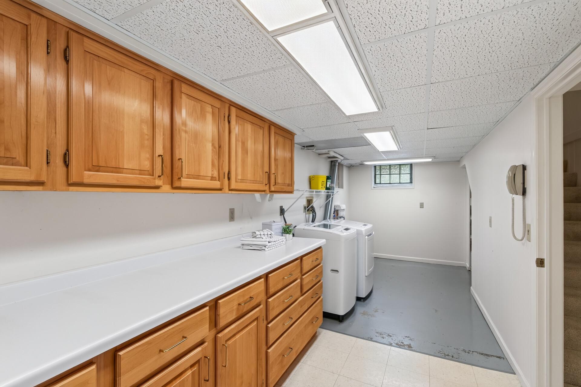 1796 Beechwood Avenue Property Photo 37