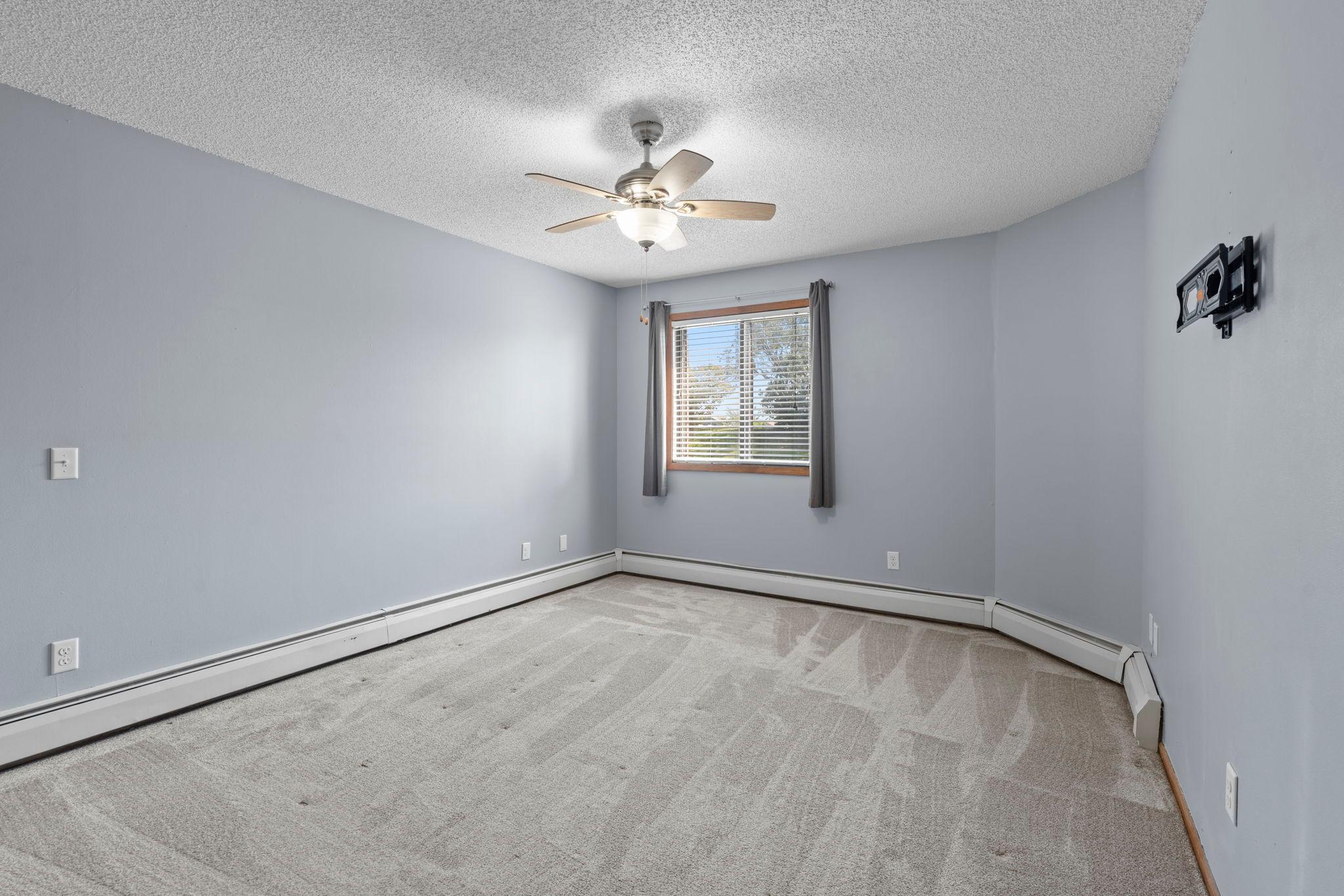 14847 Endicott Way 107 Property Photo 11