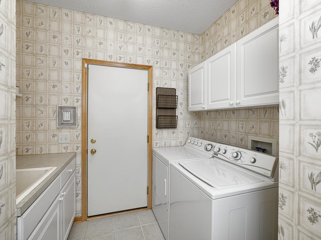 17533 Haralson Drive Property Photo 17