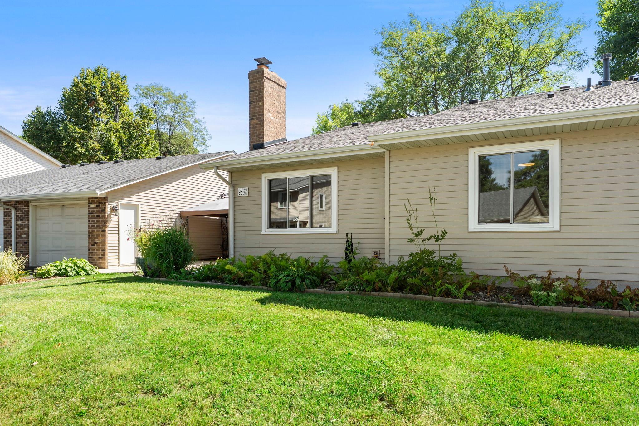 9362 Ranchview Lane N Property Photo 3