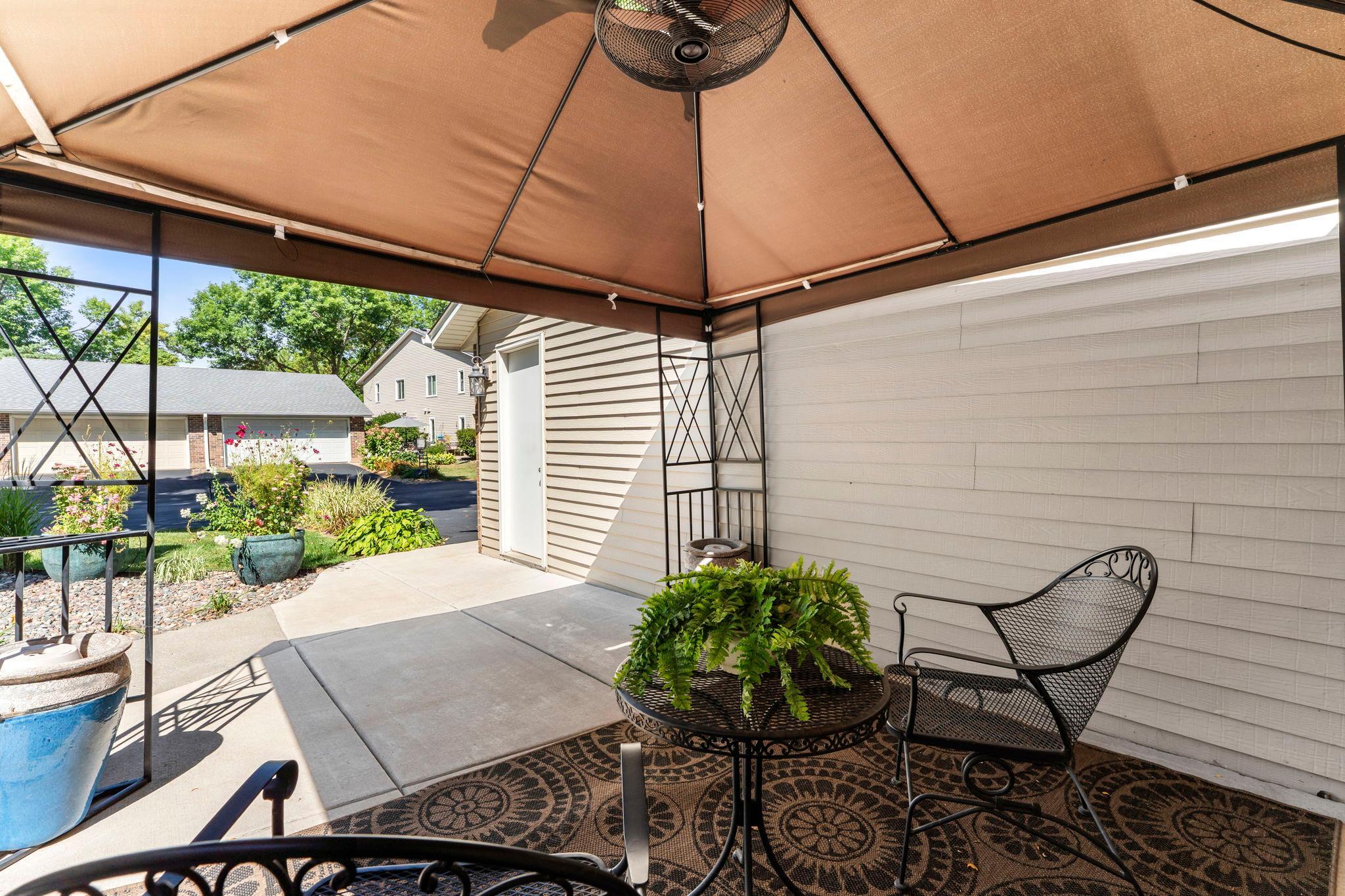 9362 Ranchview Lane N Property Photo 31