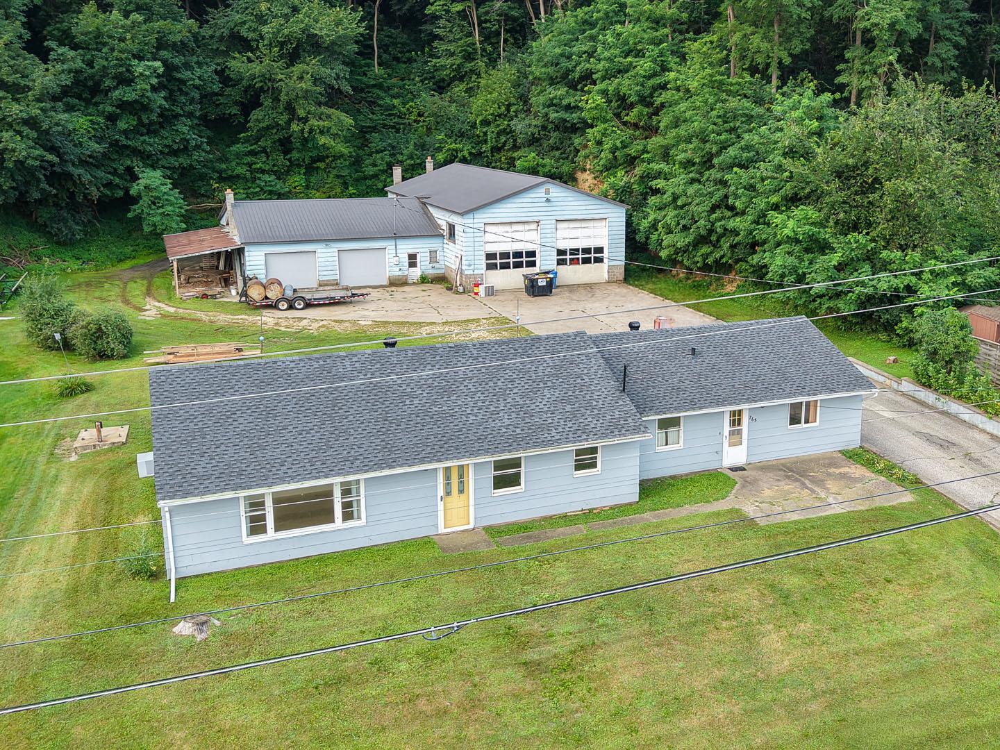 765 E Lake Boulevard Property Photo 1