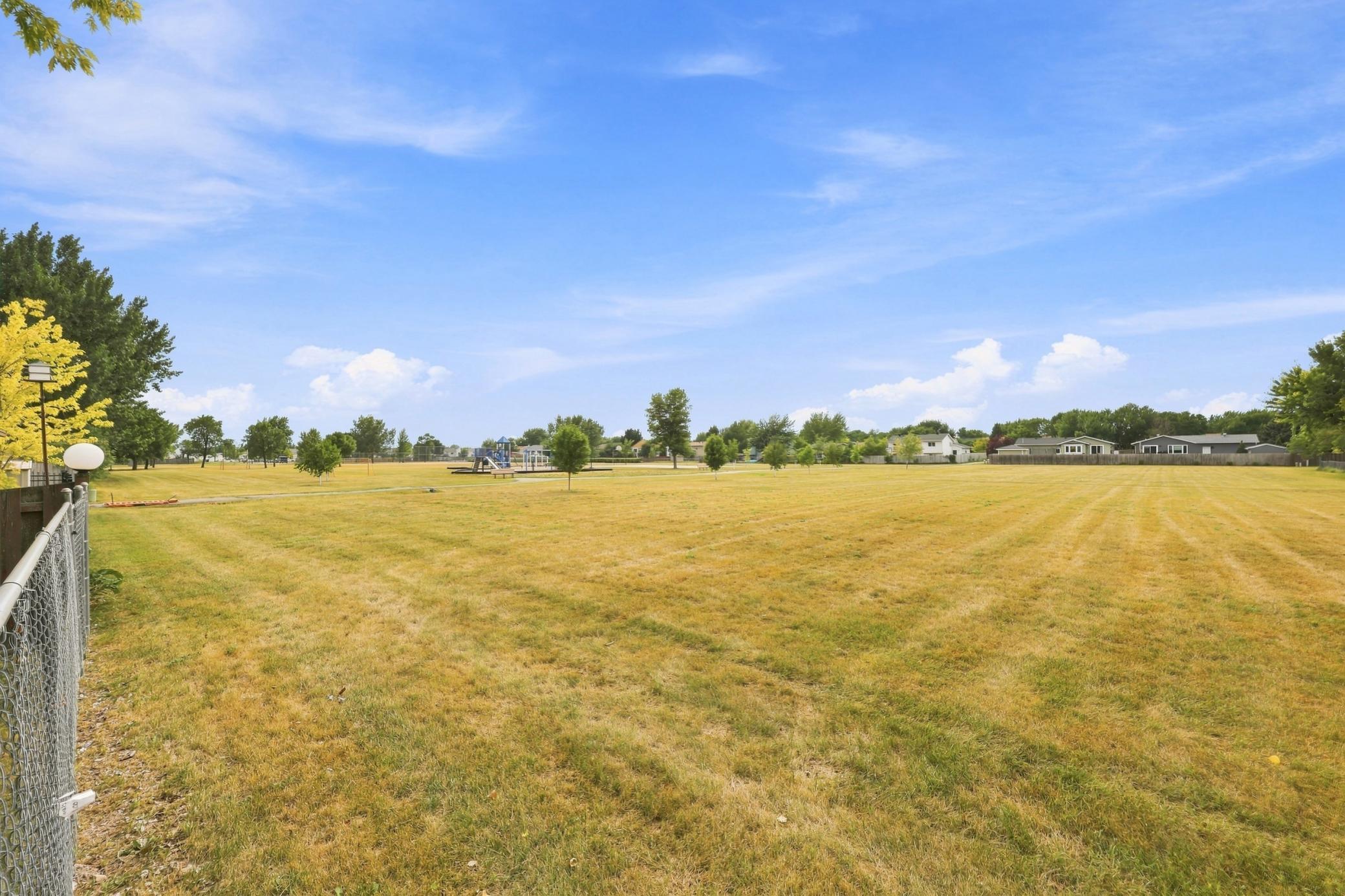 408 19th Street E Property Photo 25