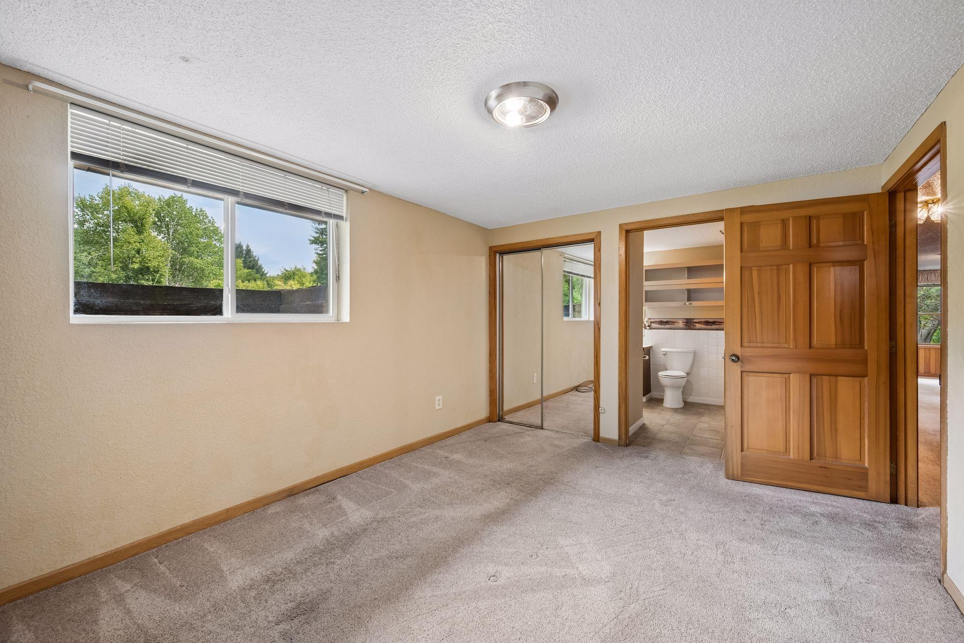 16425 Petersburg Street Ne Property Photo 21