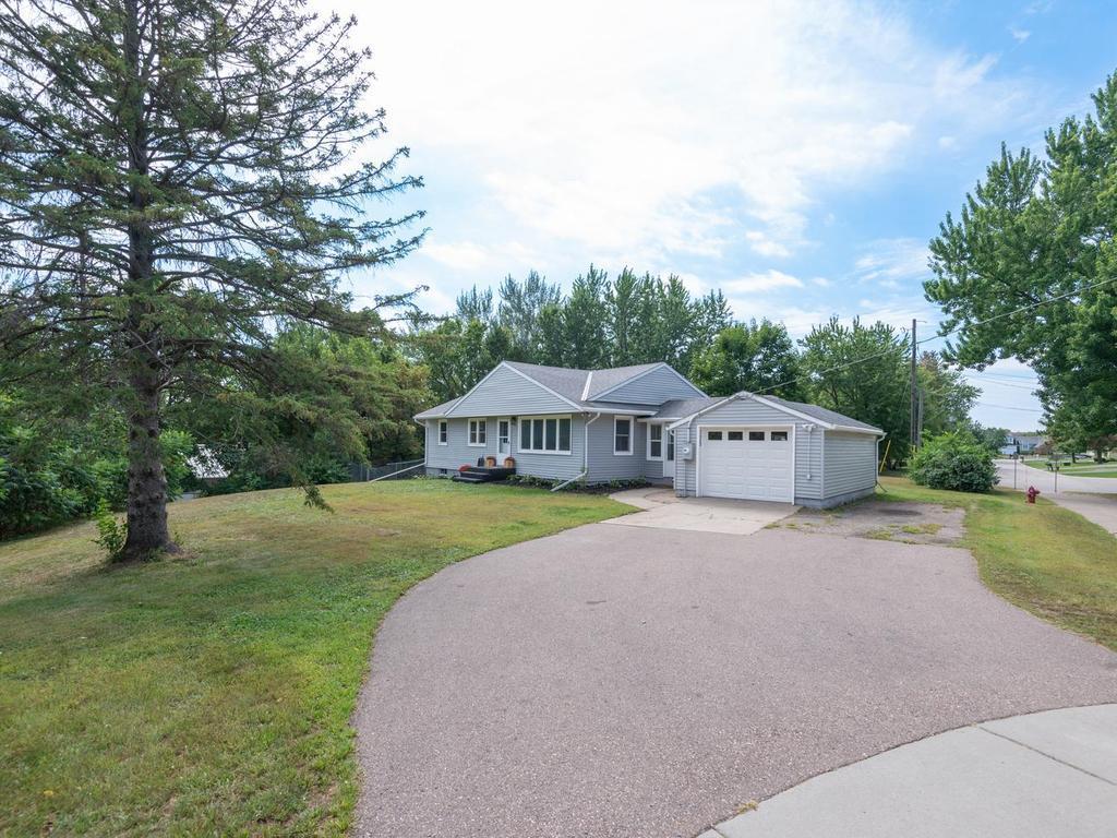 125 Elm Drive Property Photo 1