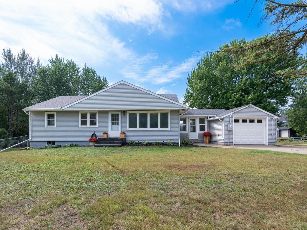 125 Elm Drive Property Photo 2