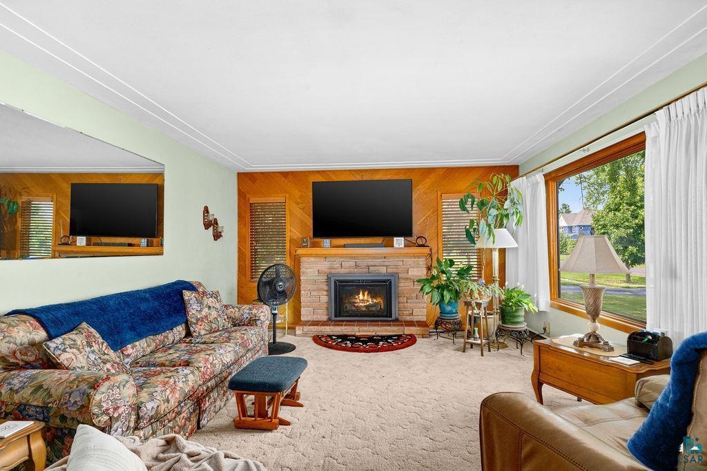 1724 E 3rd Street Property Photo 8