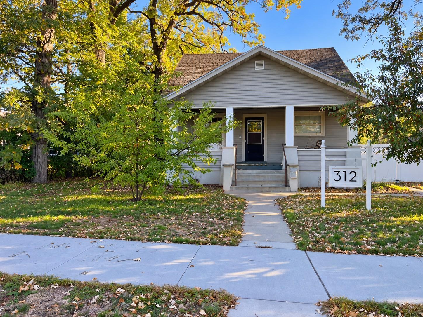 312 2nd Avenue N Property Photo 1