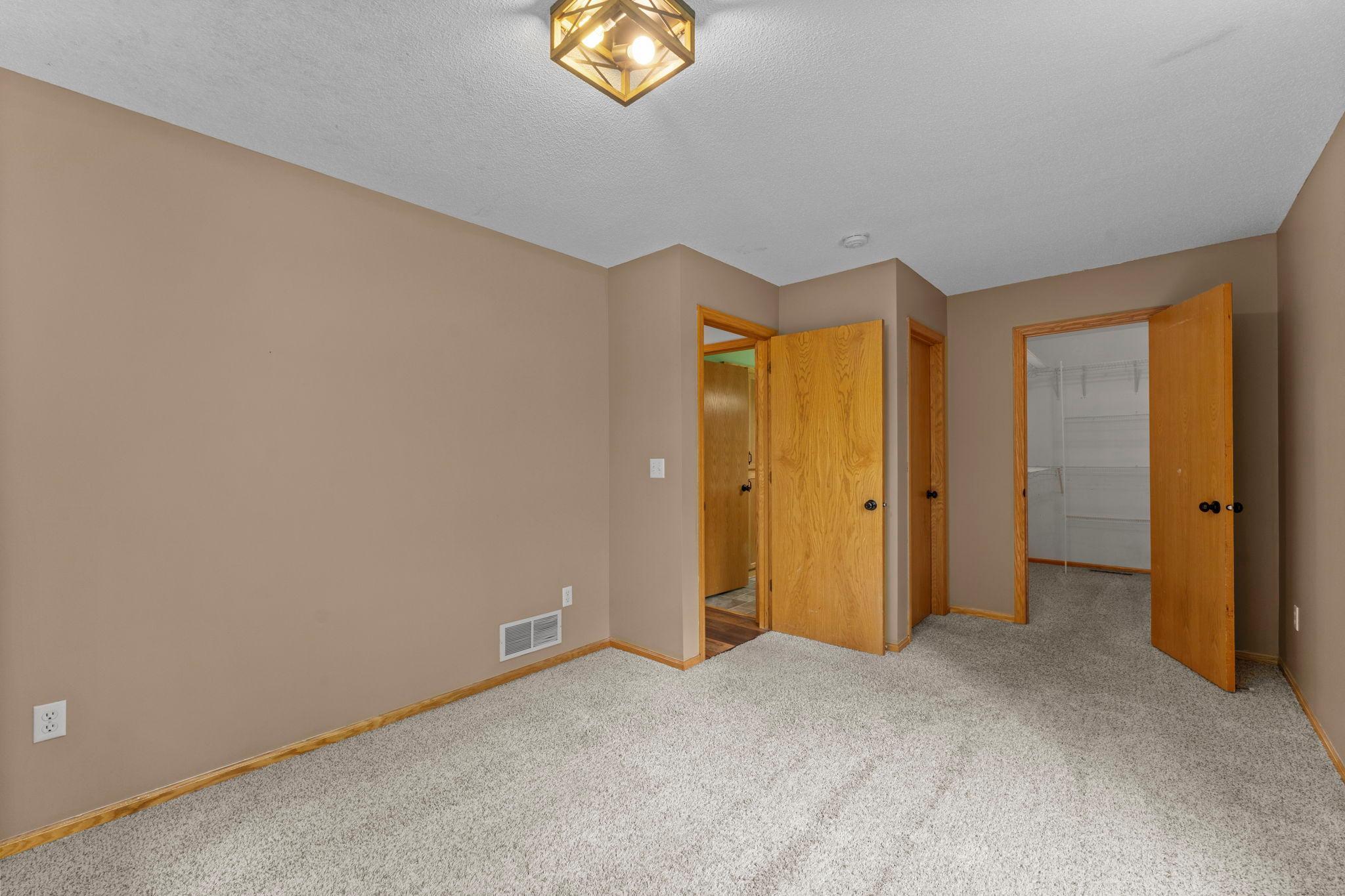 3089 320th Avenue Nw Property Photo 13