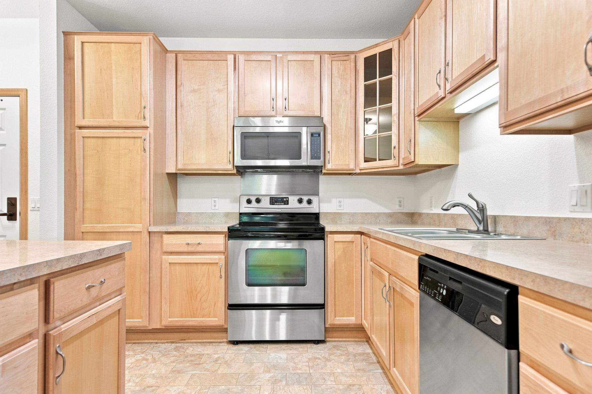 7100 Metro Boulevard 213 Property Photo 2