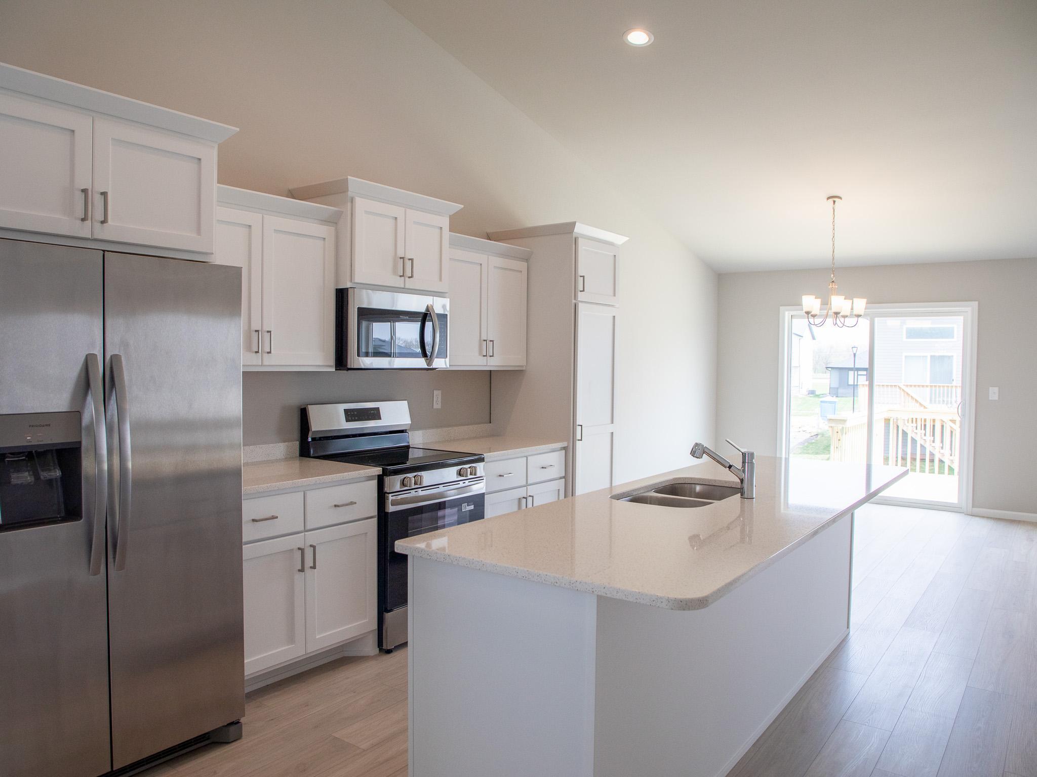 6782 Meadow View Drive S Property Photo 2