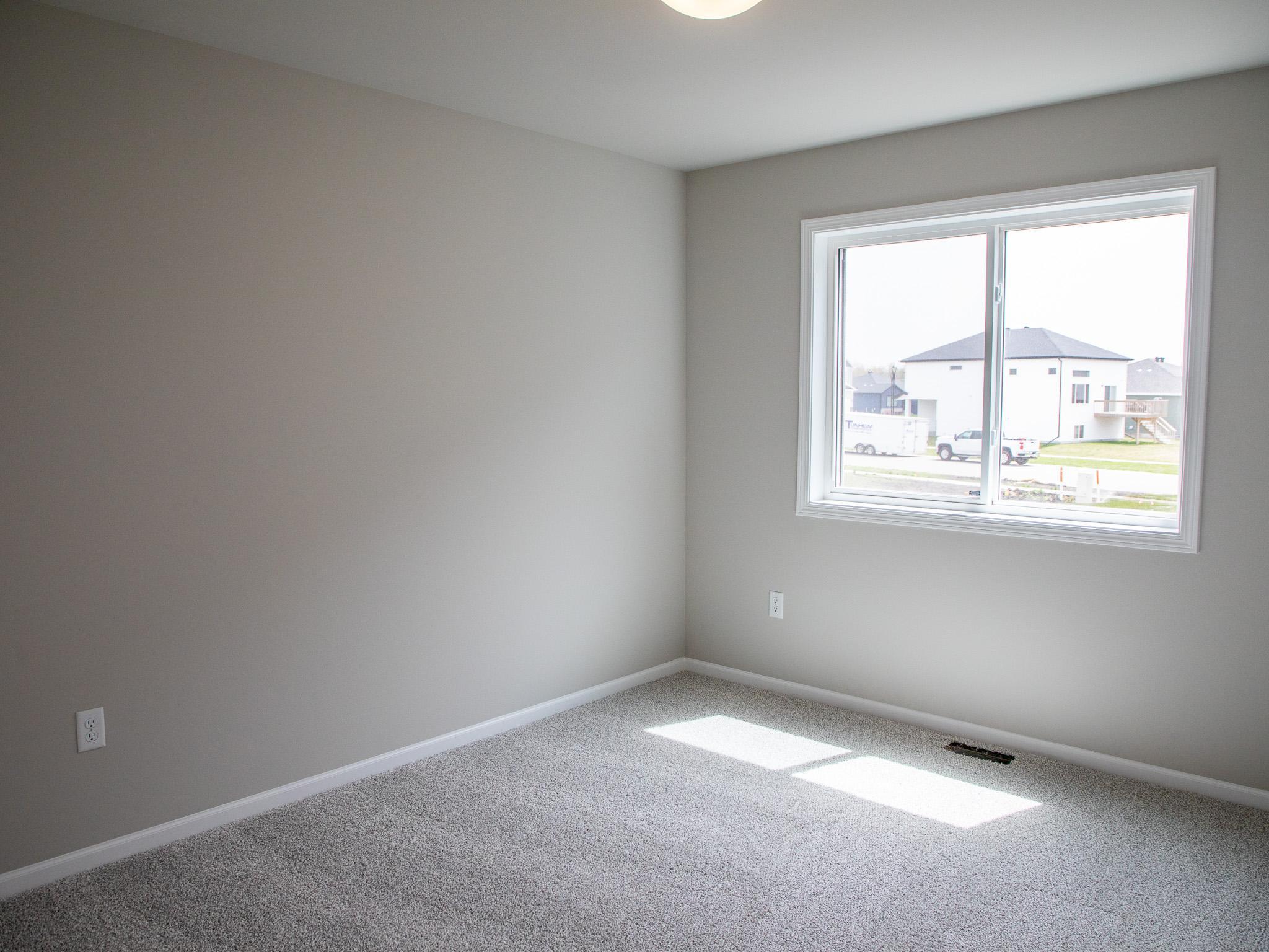 6782 Meadow View Drive S Property Photo 11