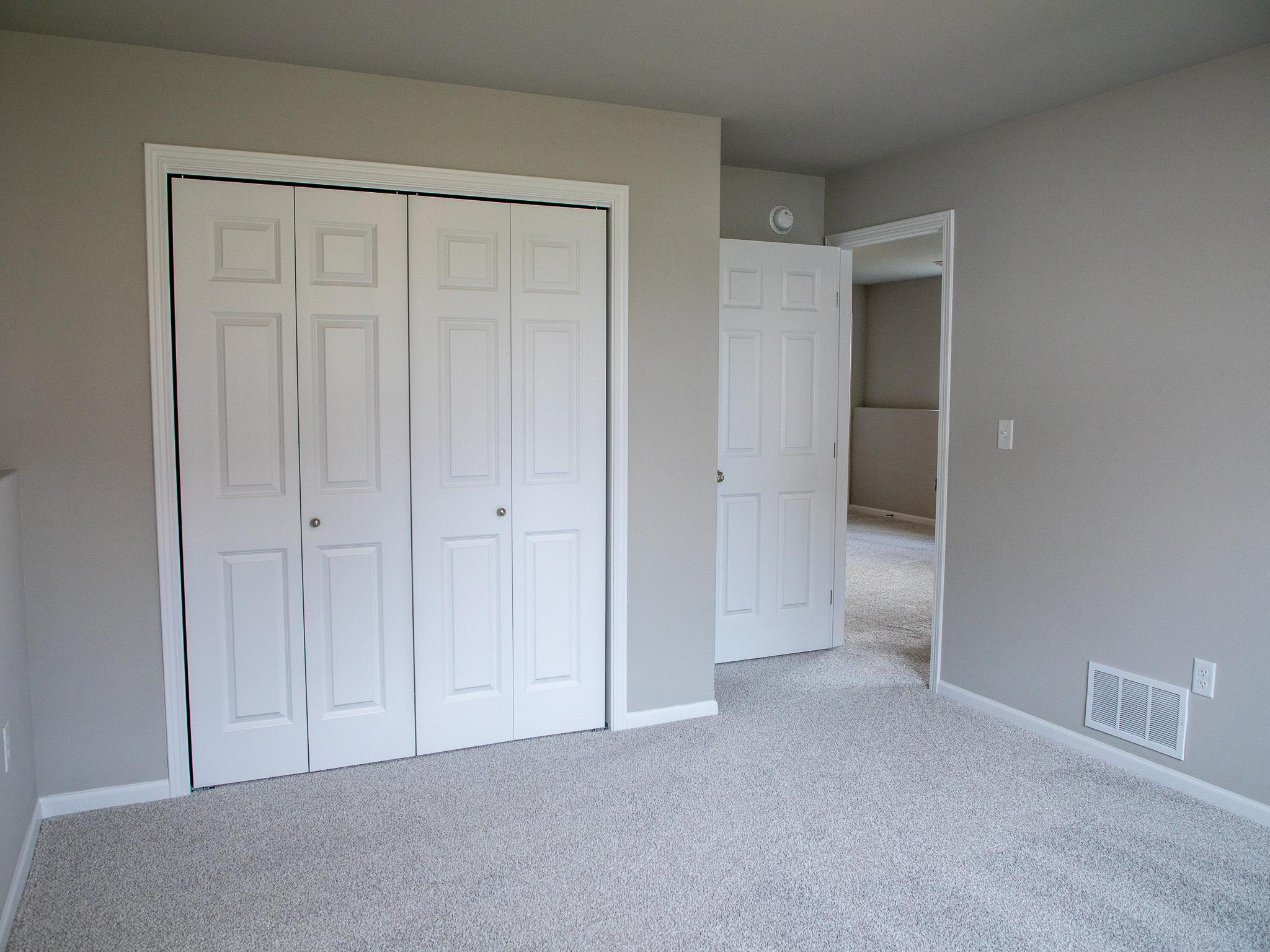 6782 Meadow View Drive S Property Photo 12