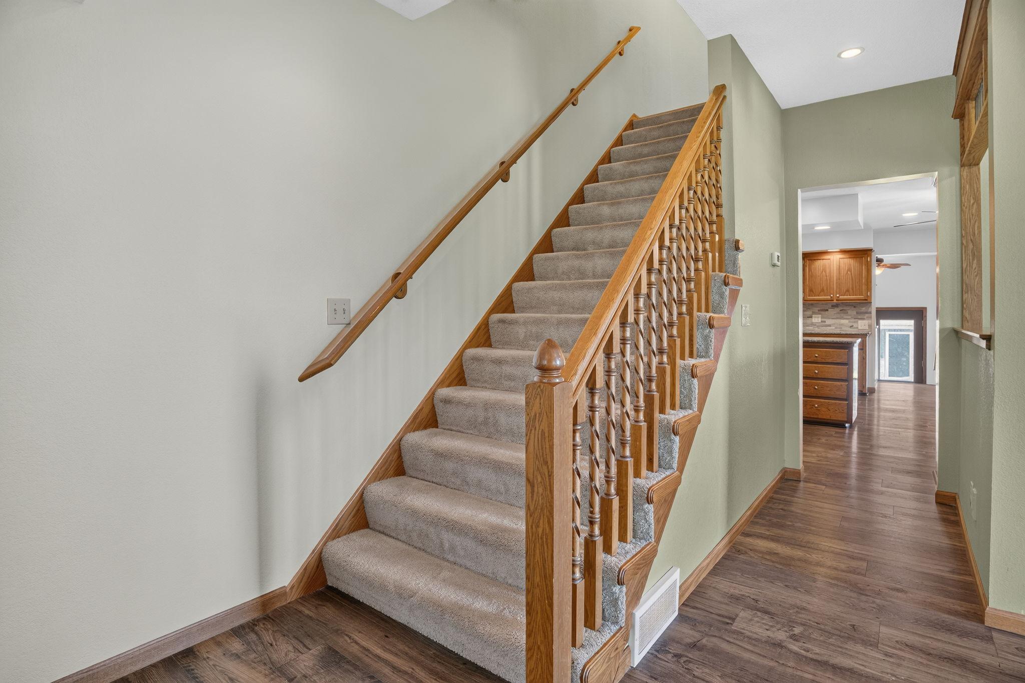 25990 Gates Avenue Property Photo 5