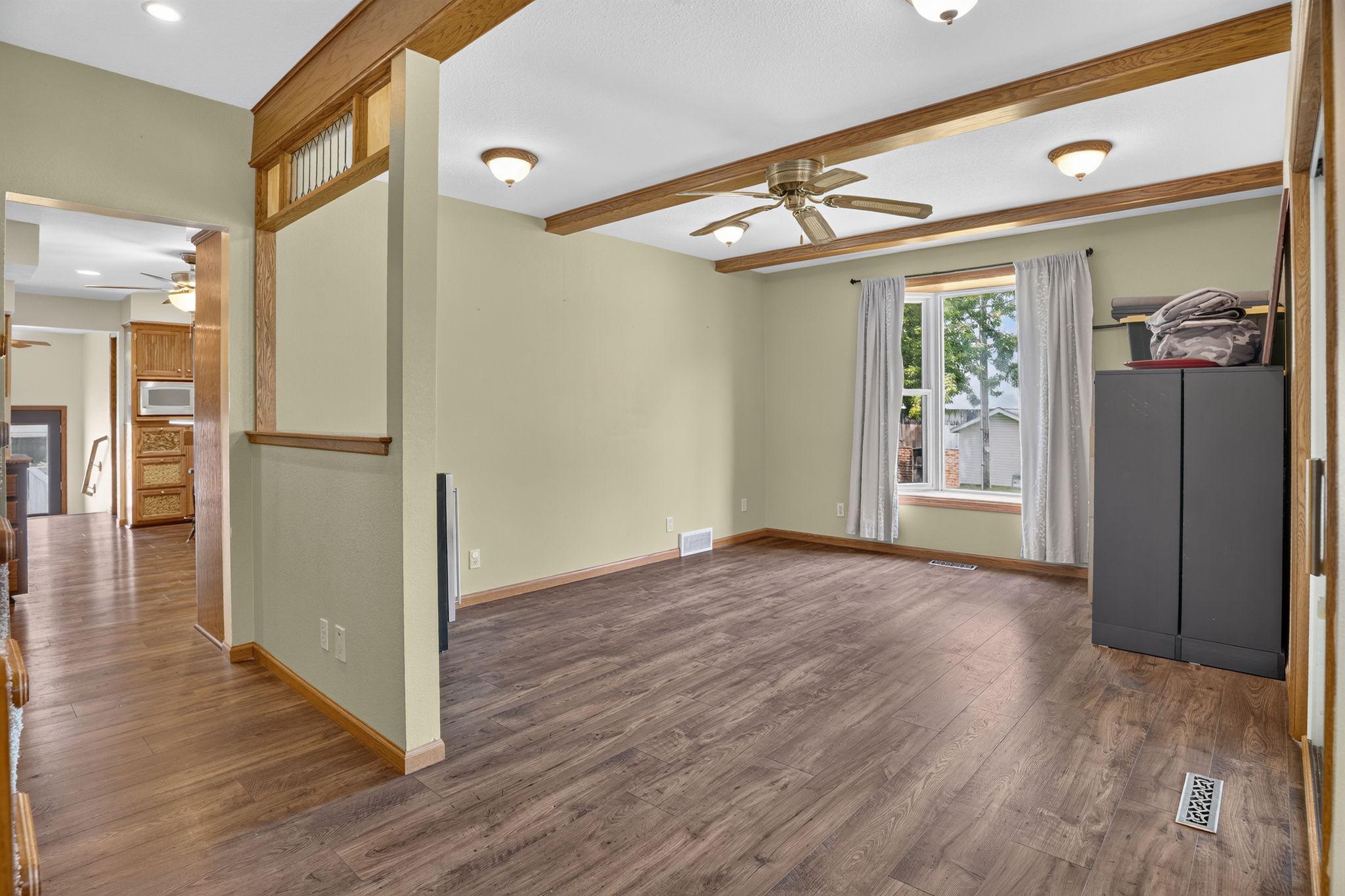 25990 Gates Avenue Property Photo 15