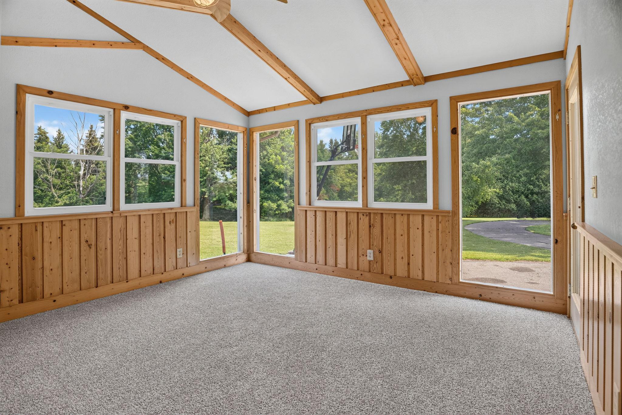 25990 Gates Avenue Property Photo 17