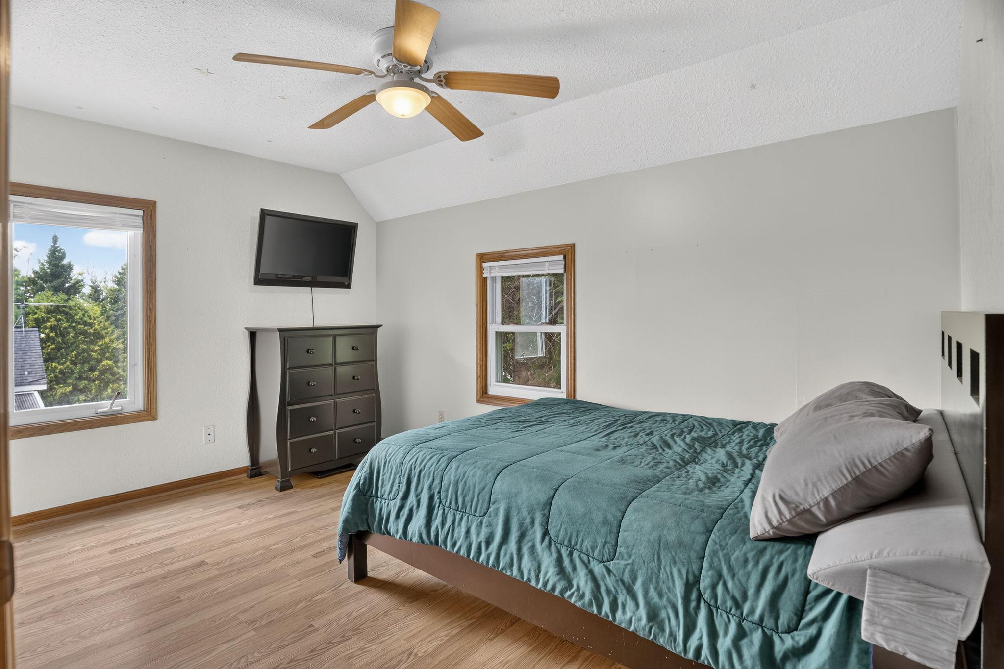 25990 Gates Avenue Property Photo 35
