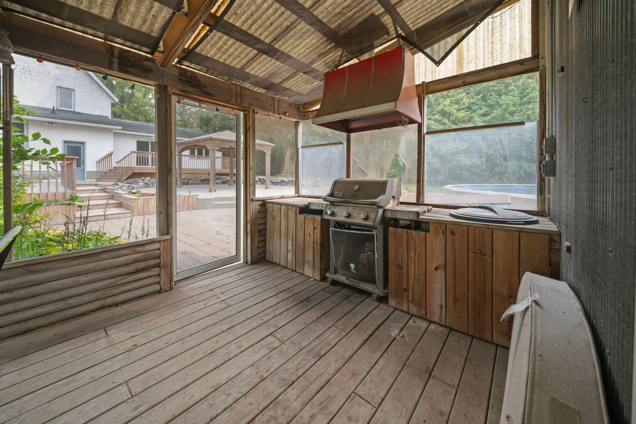 25990 Gates Avenue Property Photo 48