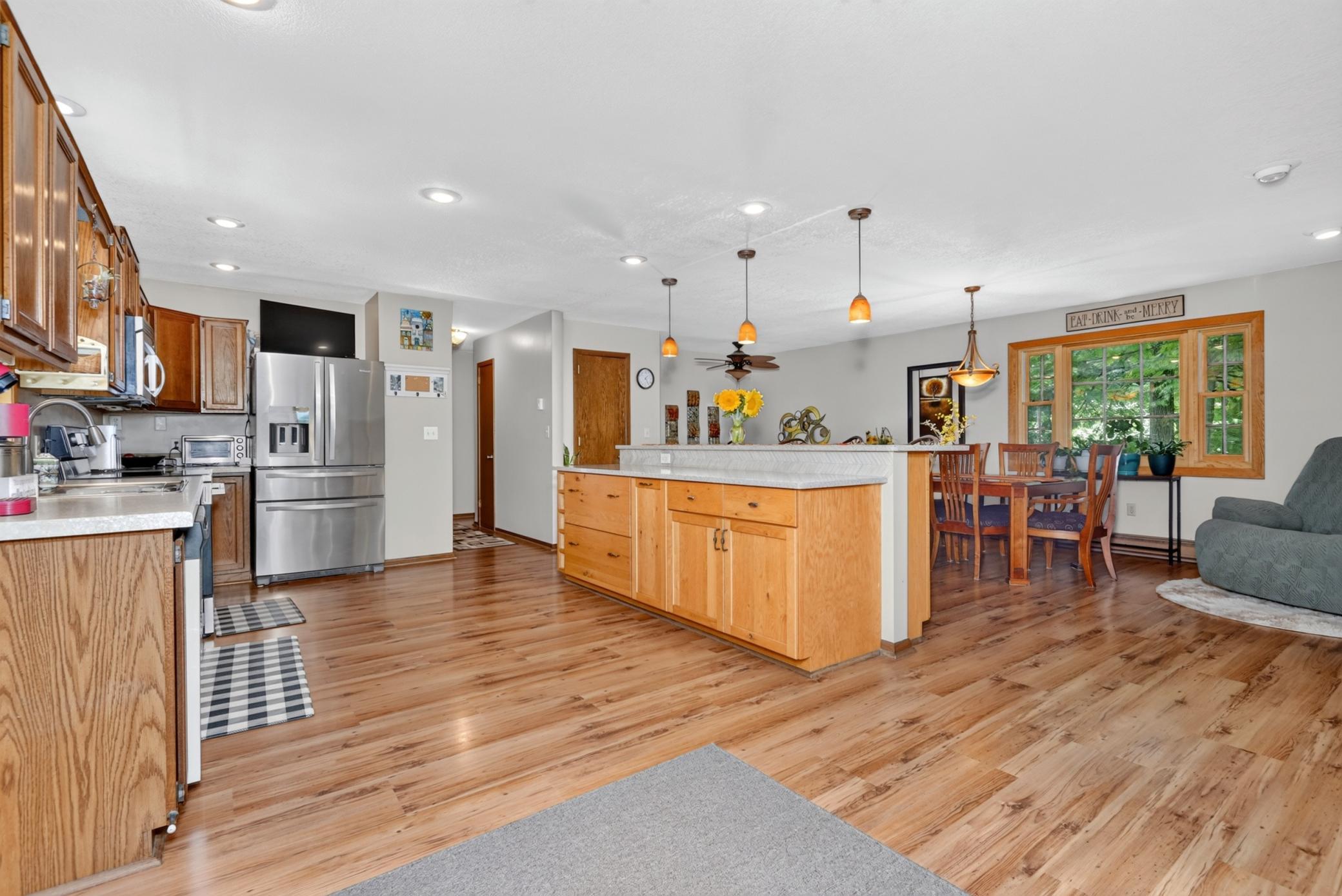 2452 Deschepper Drive Property Photo 11