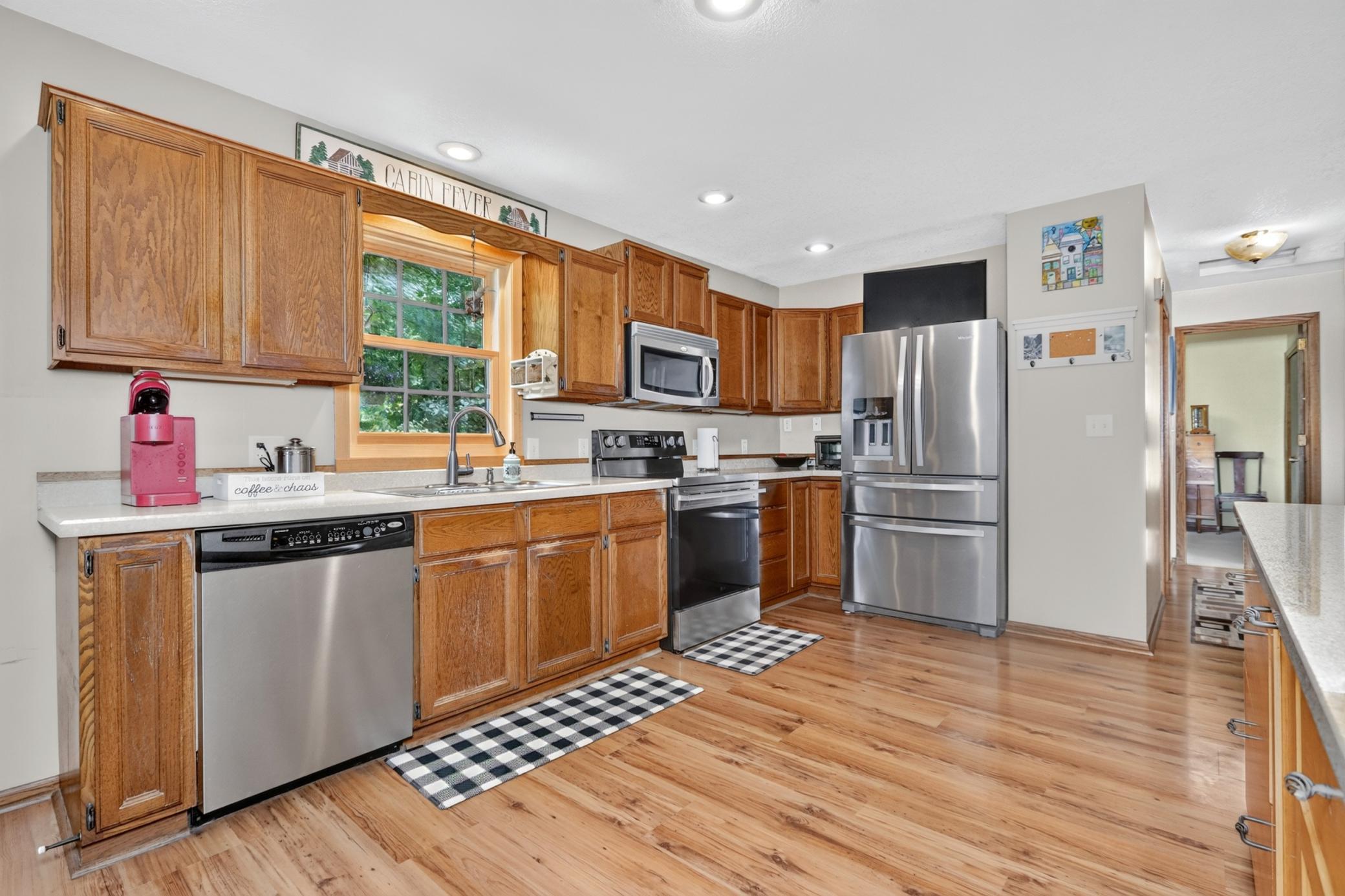2452 Deschepper Drive Property Photo 15