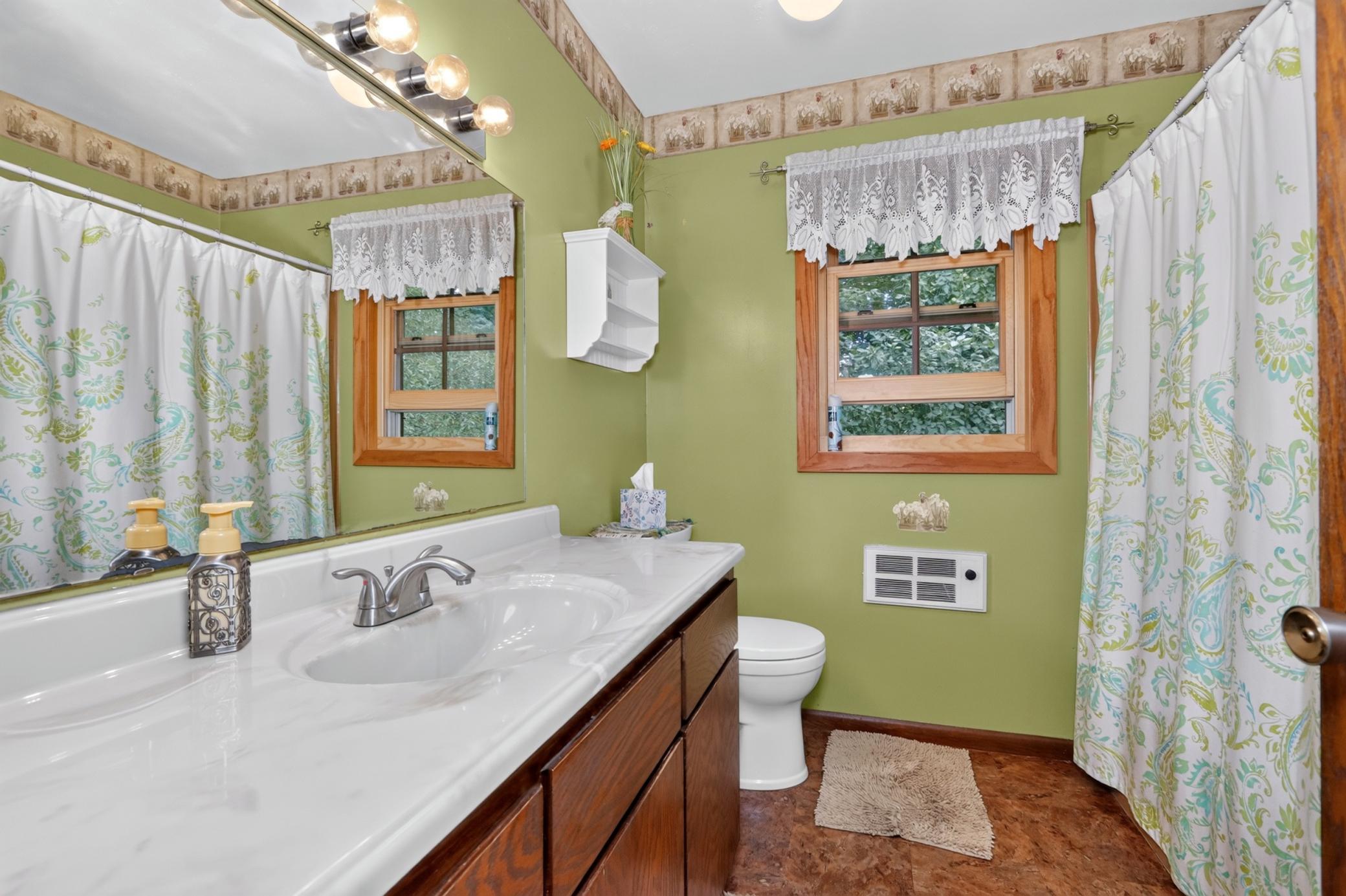 2452 Deschepper Drive Property Photo 19