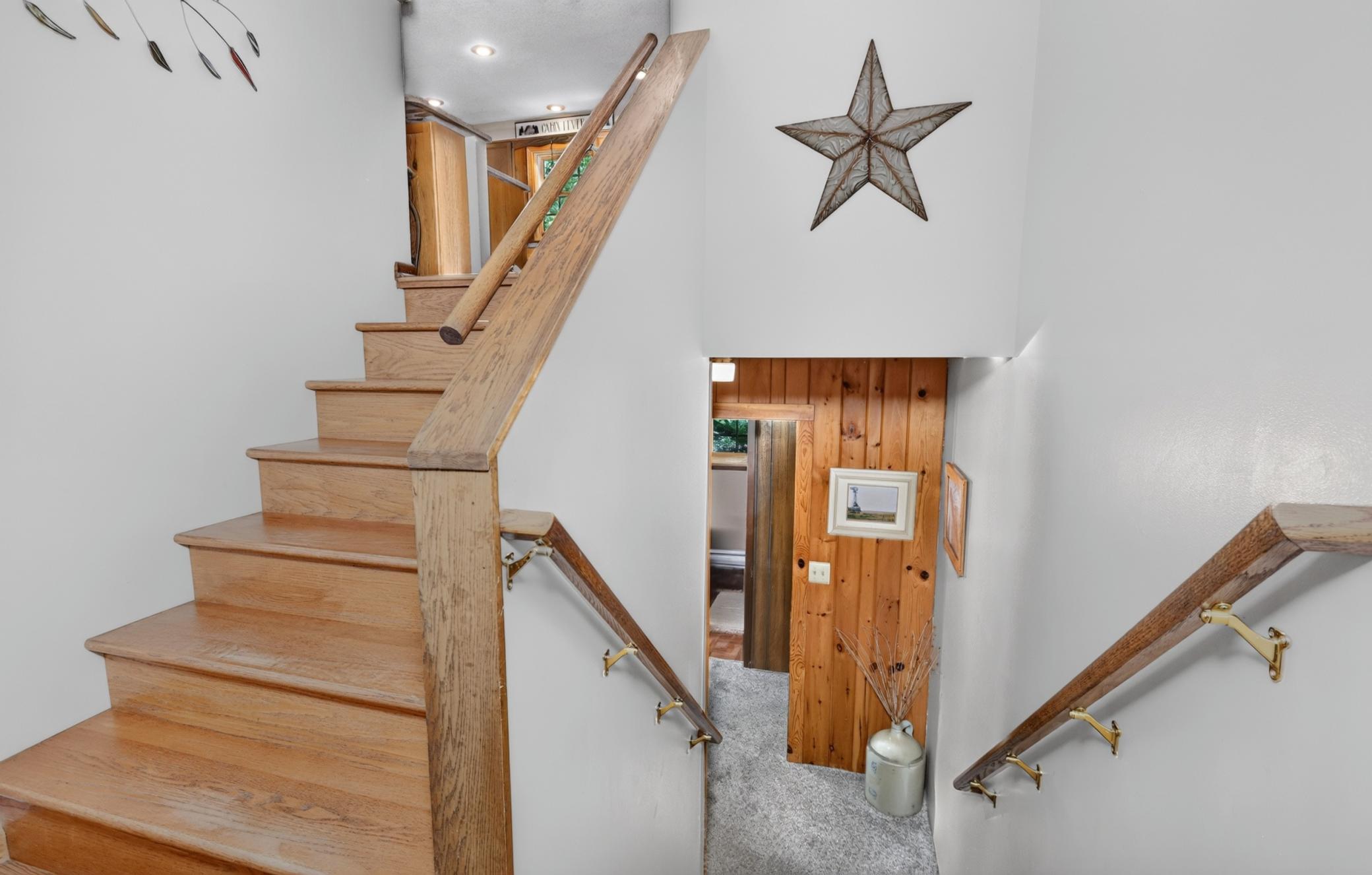 2452 Deschepper Drive Property Photo 20