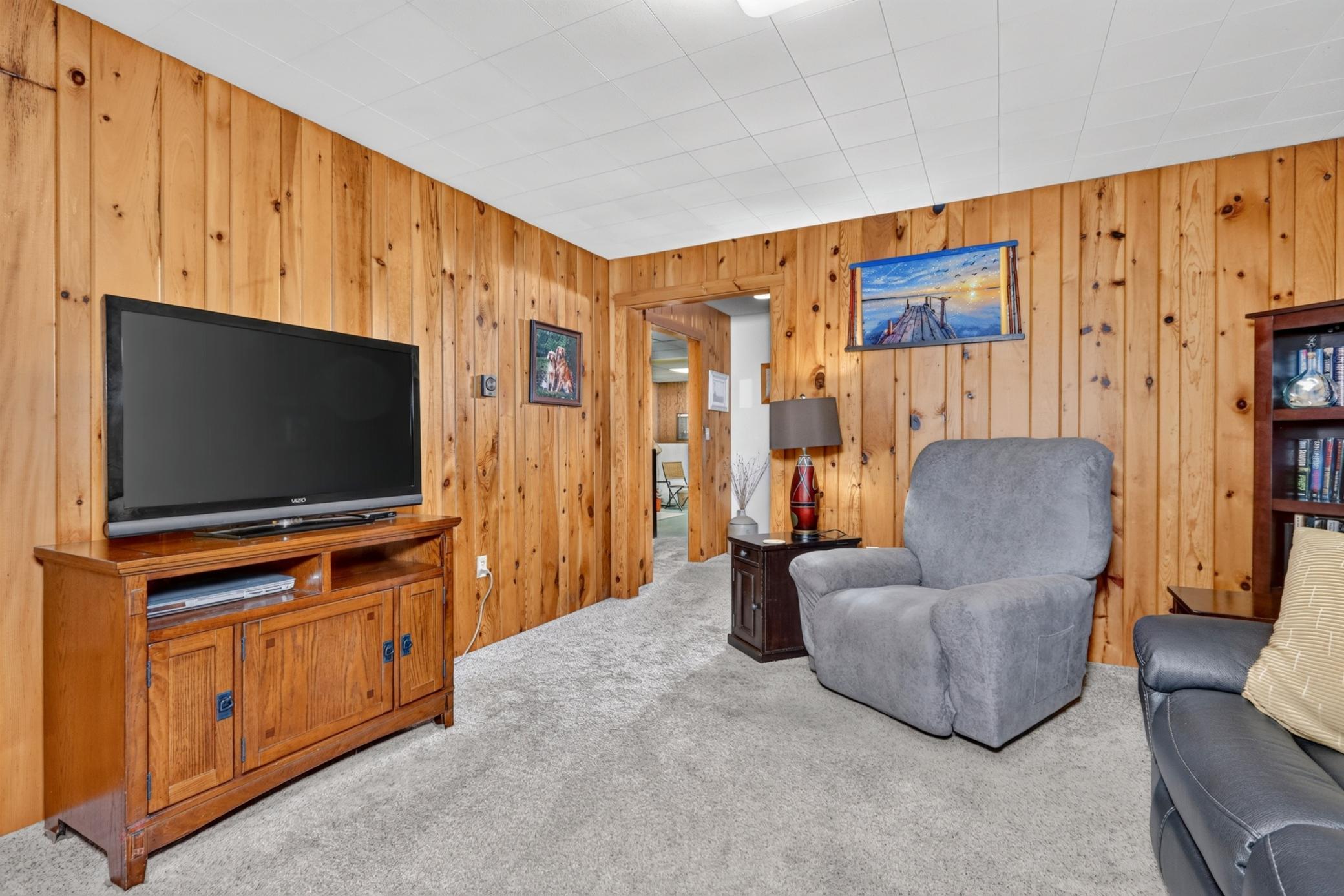 2452 Deschepper Drive Property Photo 23