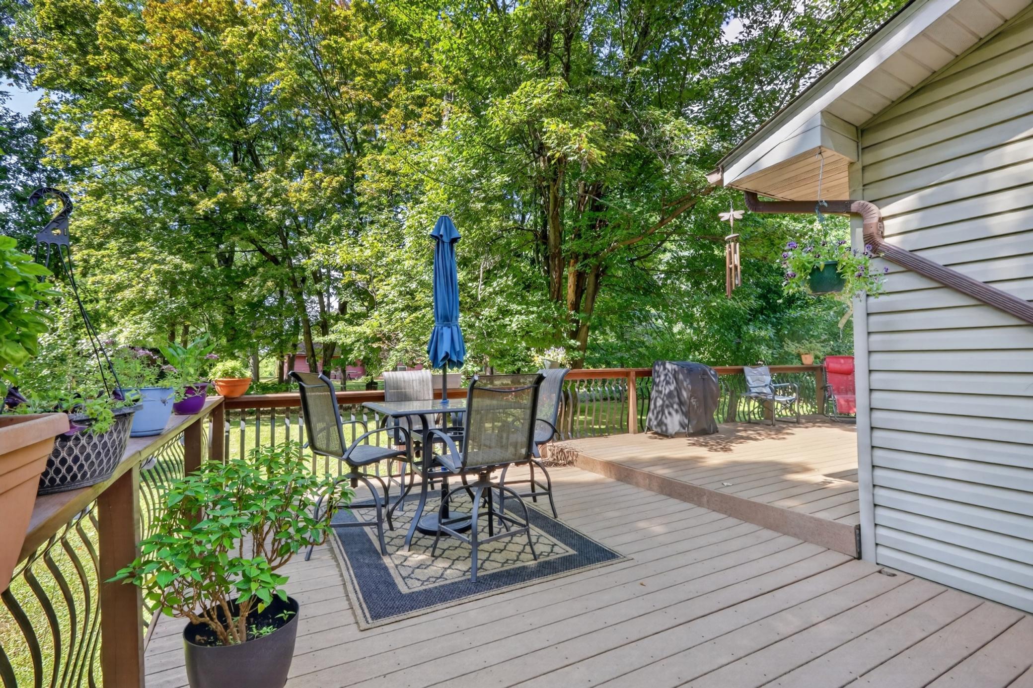 2452 Deschepper Drive Property Photo 34