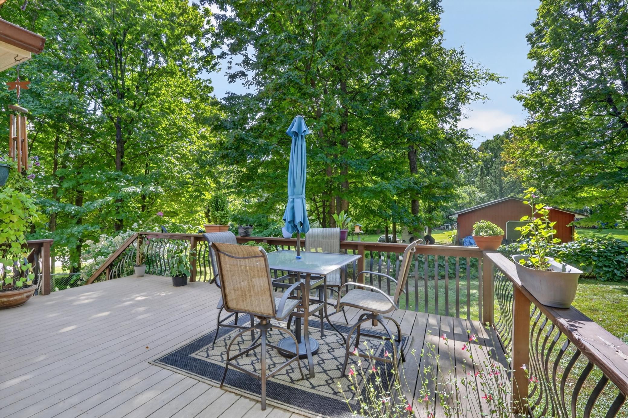 2452 Deschepper Drive Property Photo 35