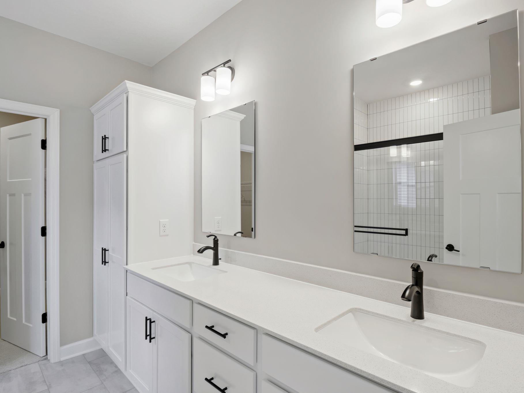 5200 Long Pointe Bay Property Photo 9