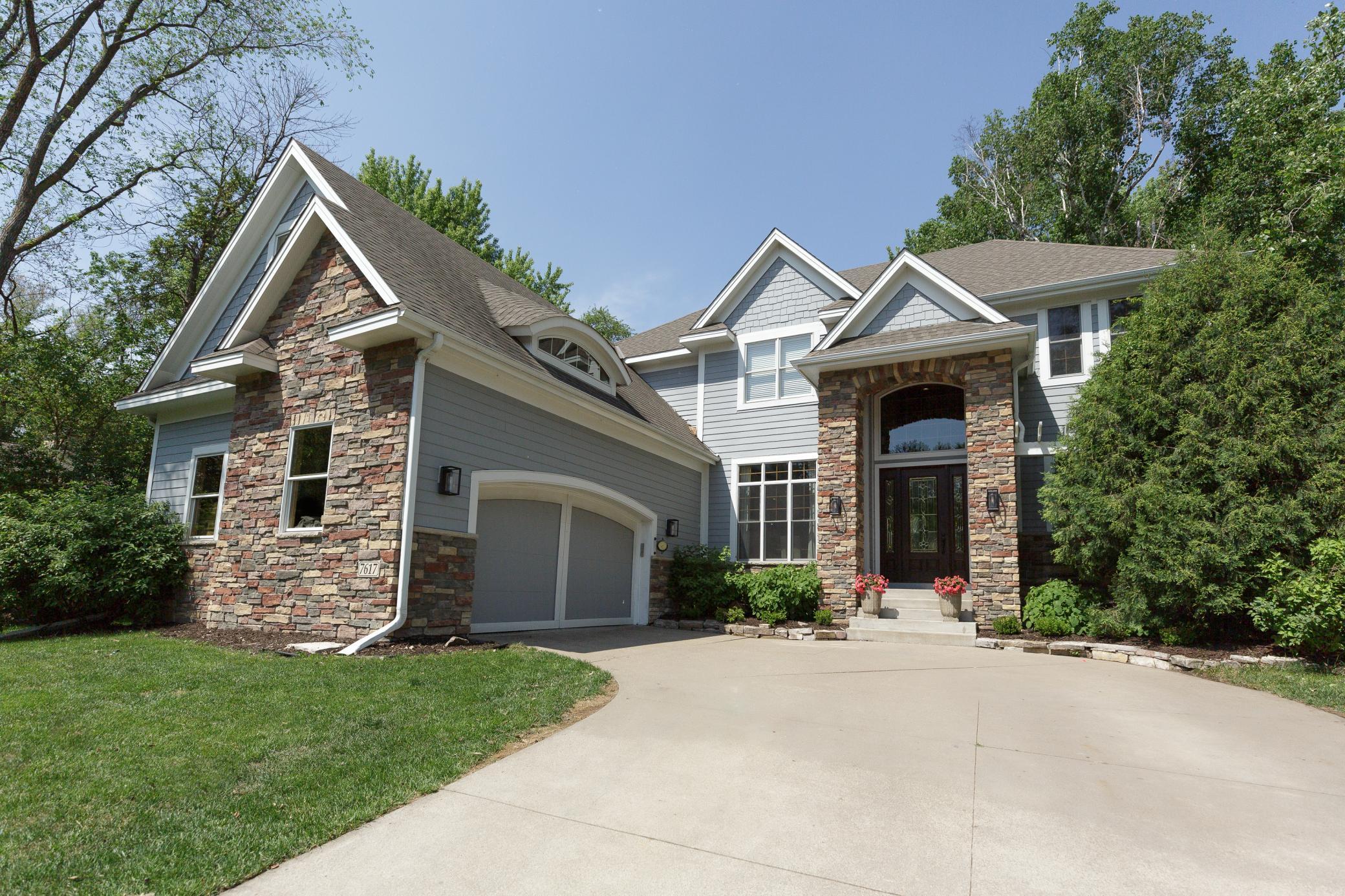 7617 Brooklyn Park Drive Property Photo 3