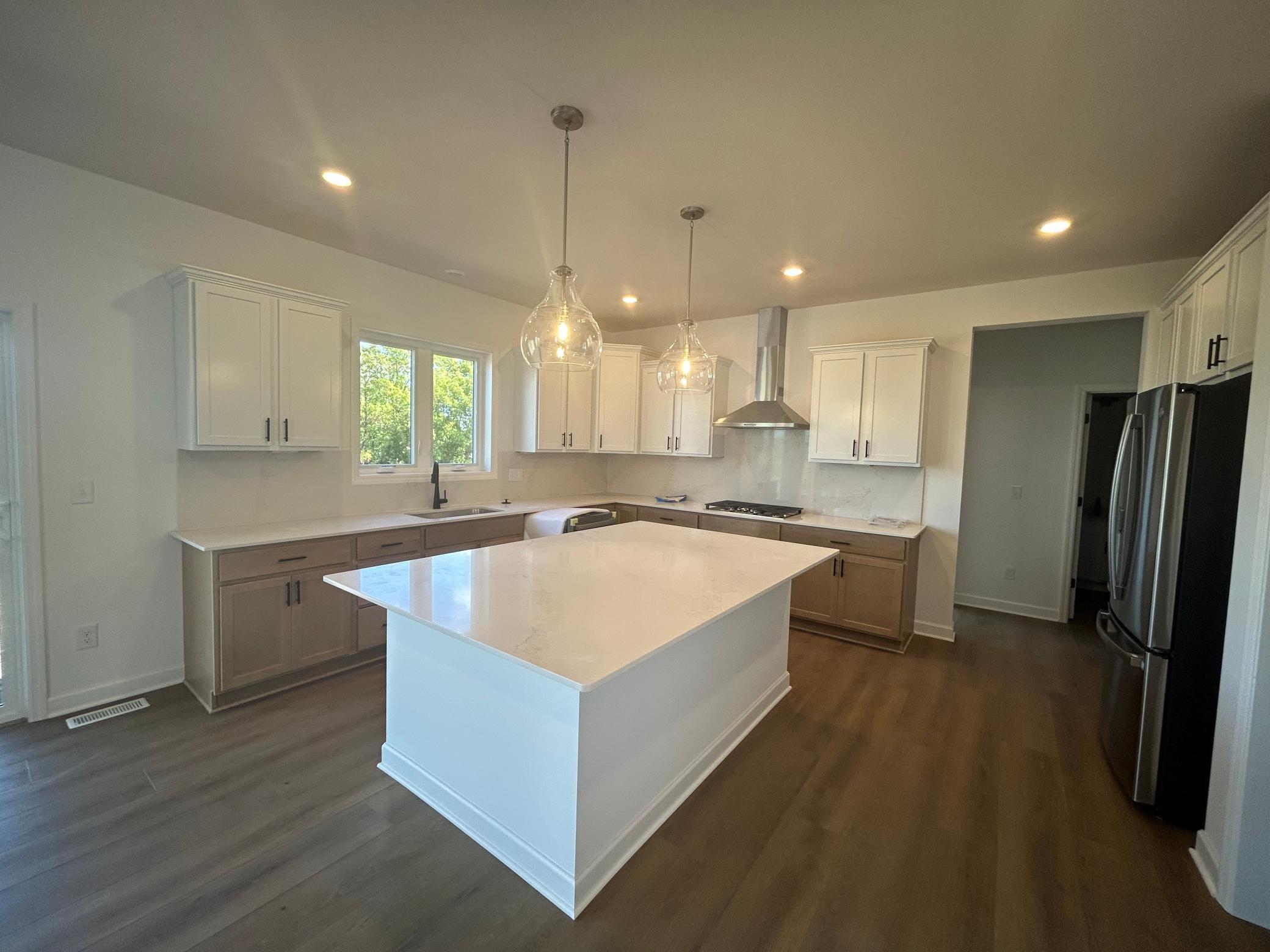 12398 Holden Way Property Photo 2
