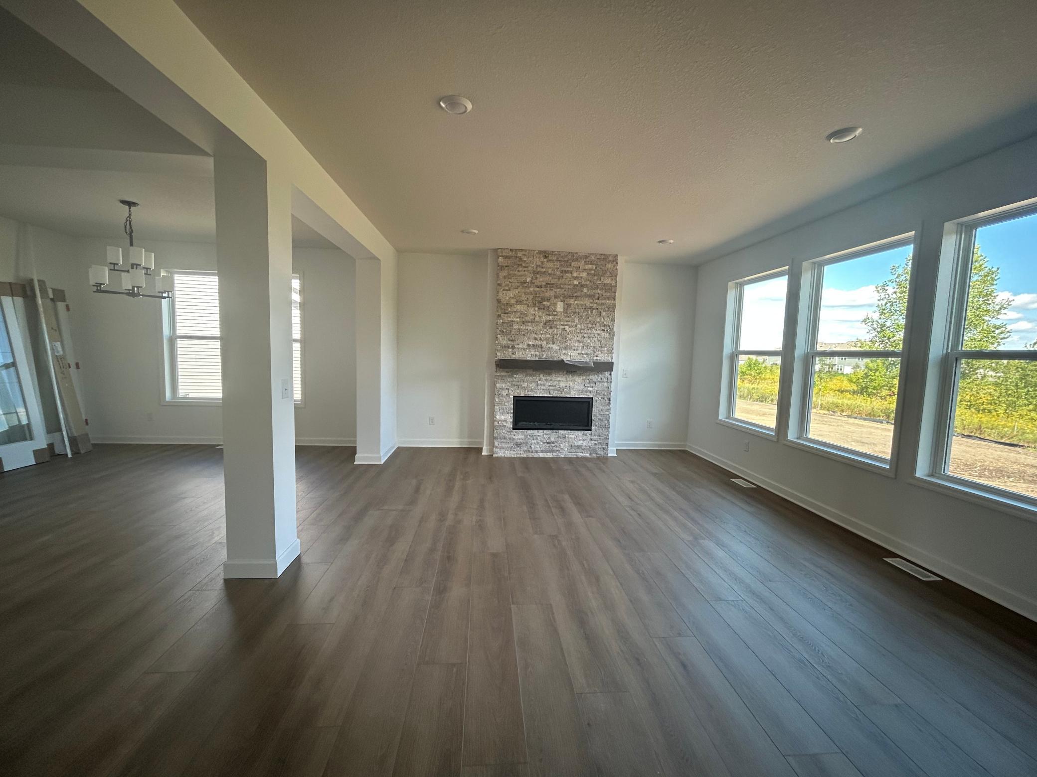 12398 Holden Way Property Photo 4