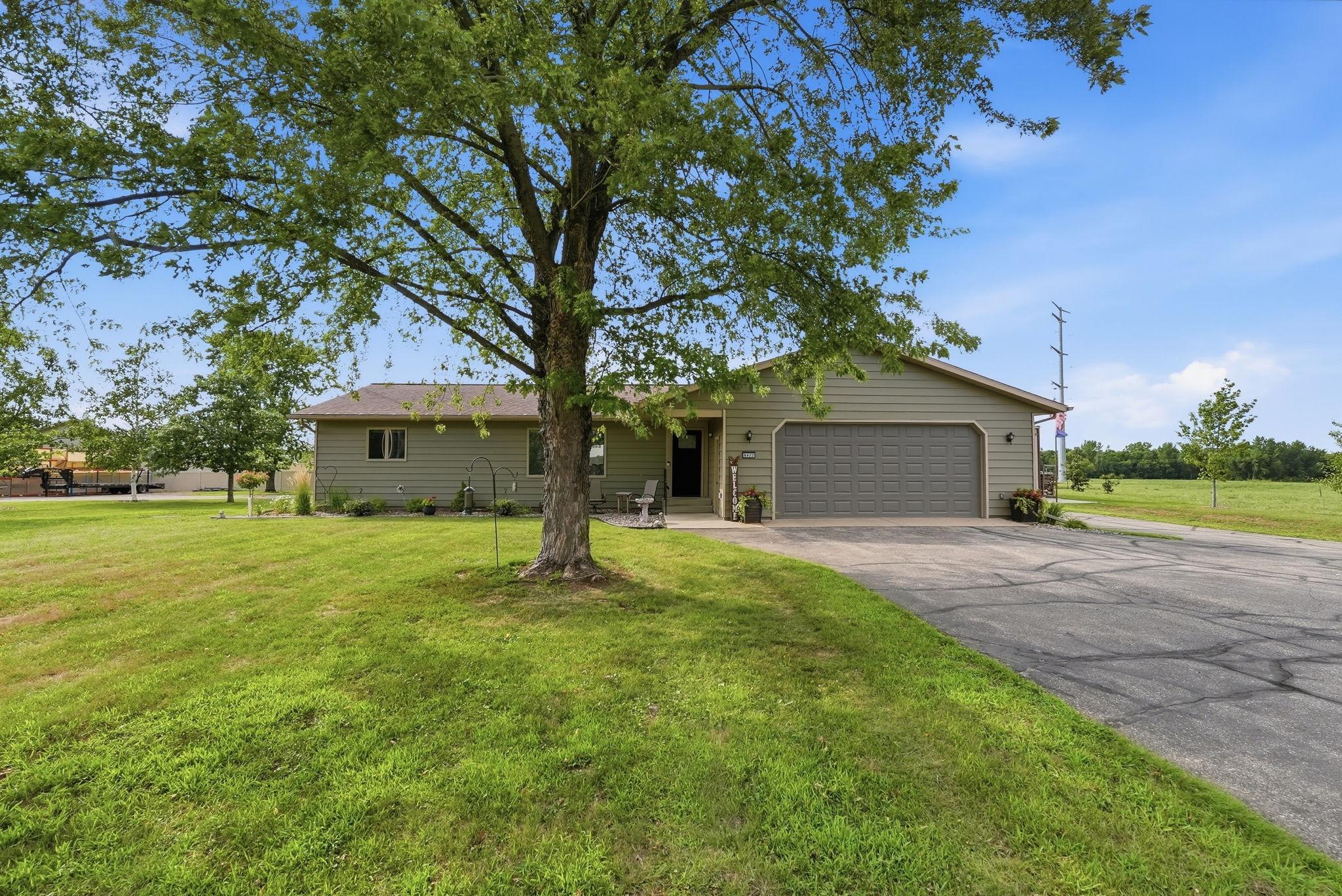 9422 County Road 138 Property Photo 1