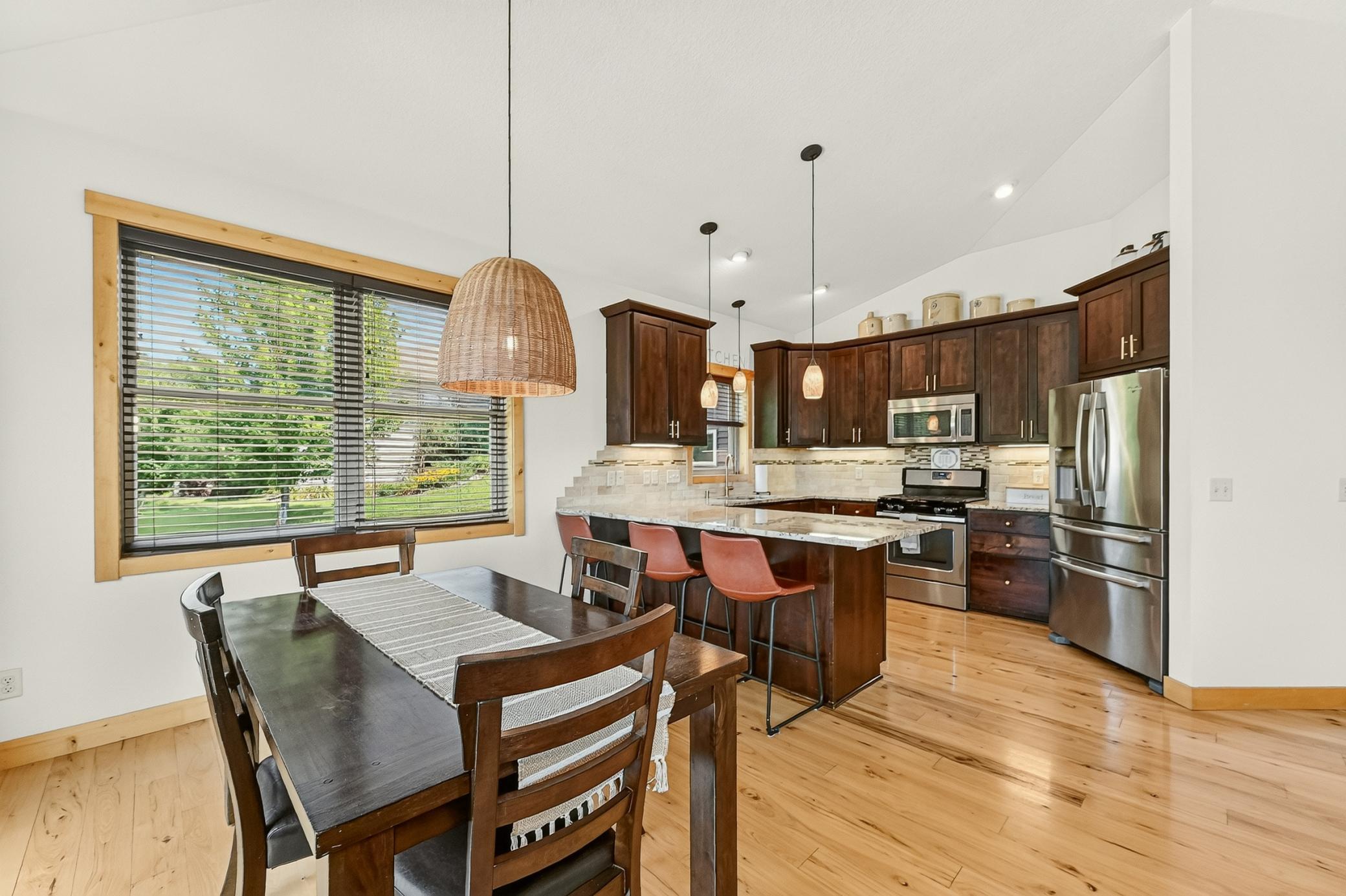 513 Hillside Drive Se Property Photo 15
